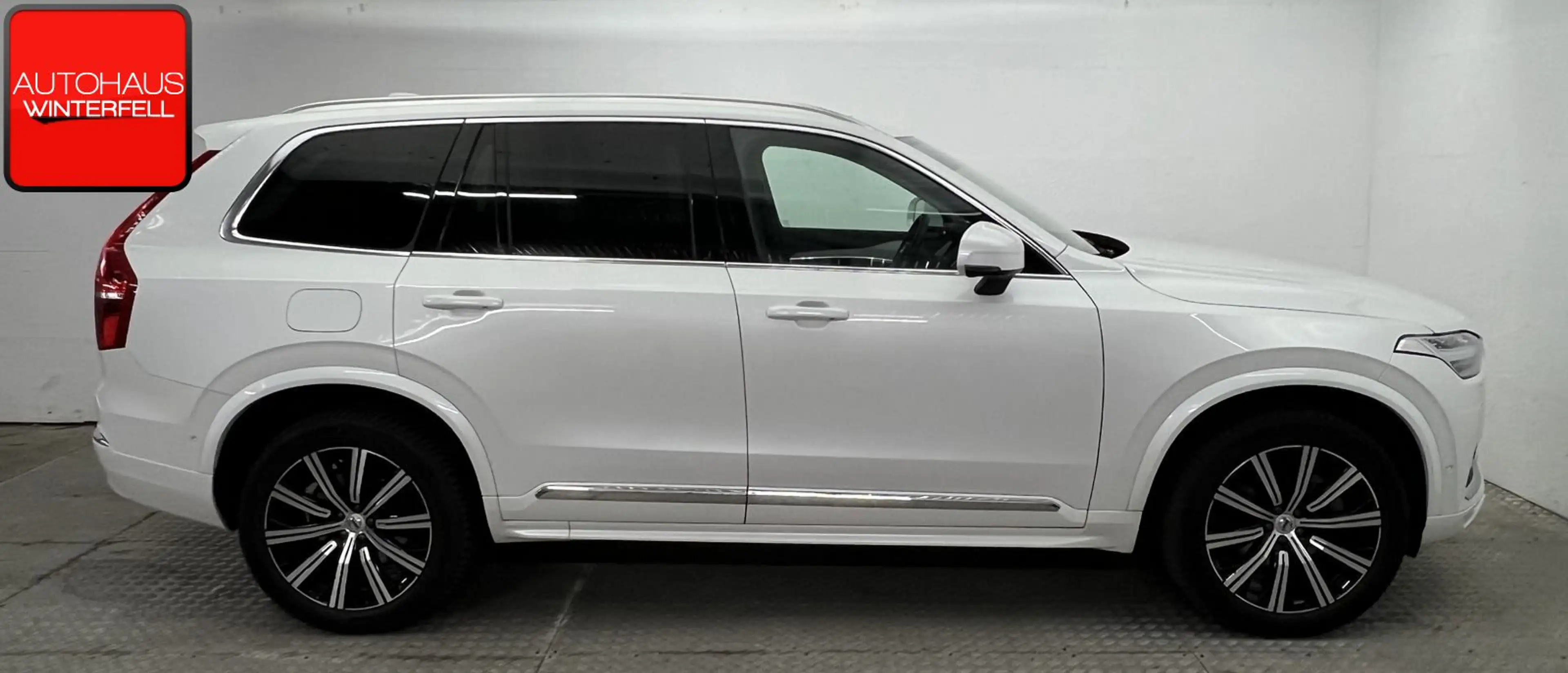 Volvo XC90 B5 D AWD PLUS BRIGHT 7SITZ+PANO+AHK+STANDHE — photo 5