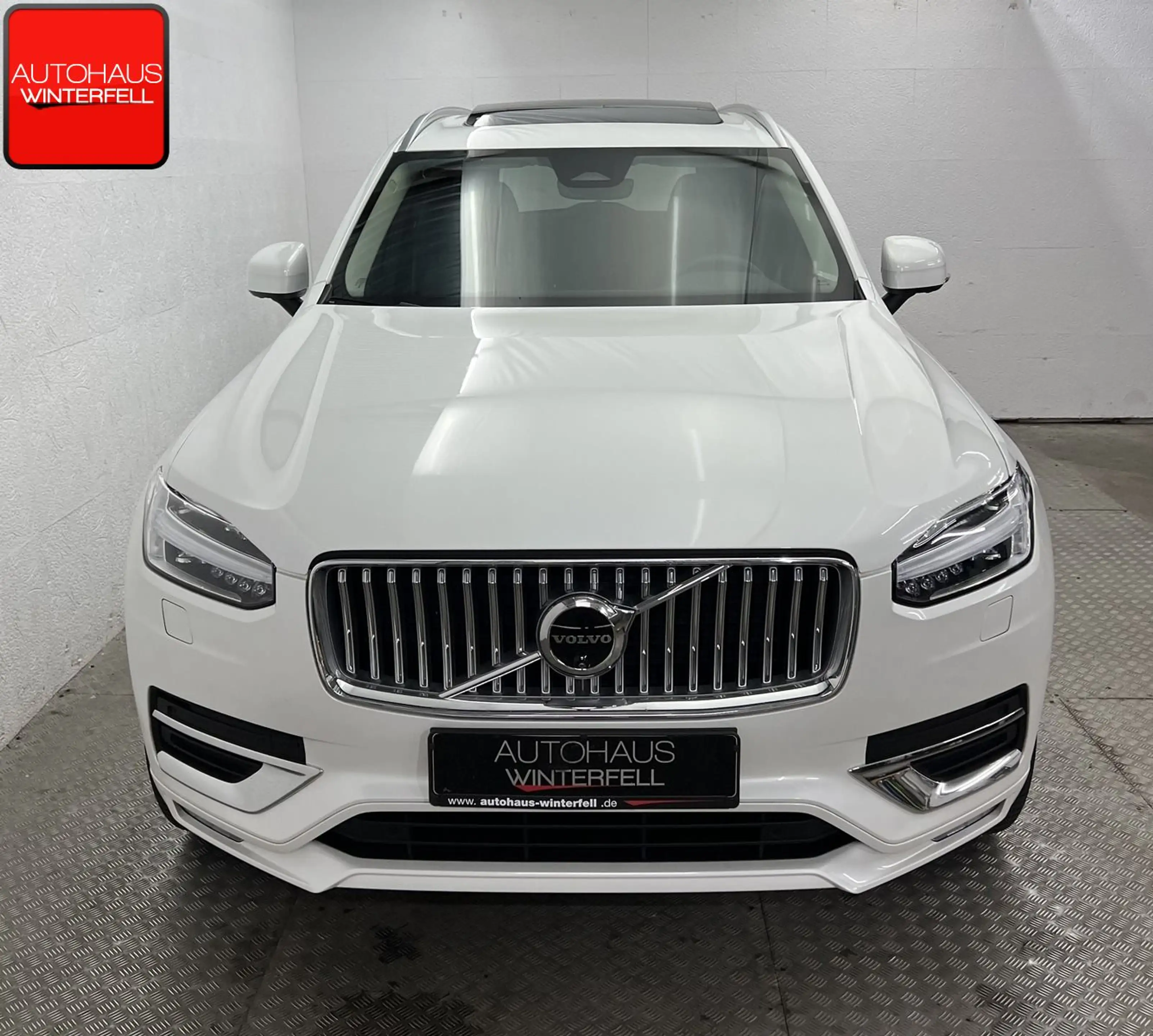 Volvo XC90 B5 D AWD PLUS BRIGHT 7SITZ+PANO+AHK+STANDHE — photo 6