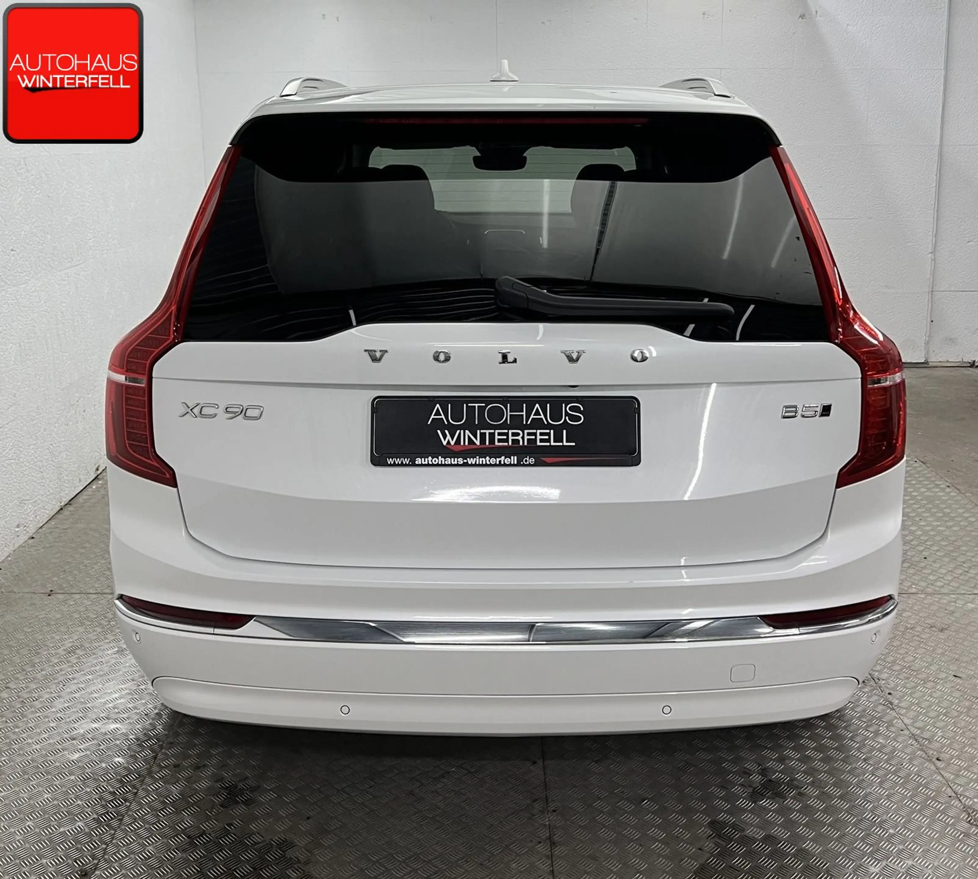 Volvo XC90 B5 D AWD PLUS BRIGHT 7SITZ+PANO+AHK+STANDHE — photo 7