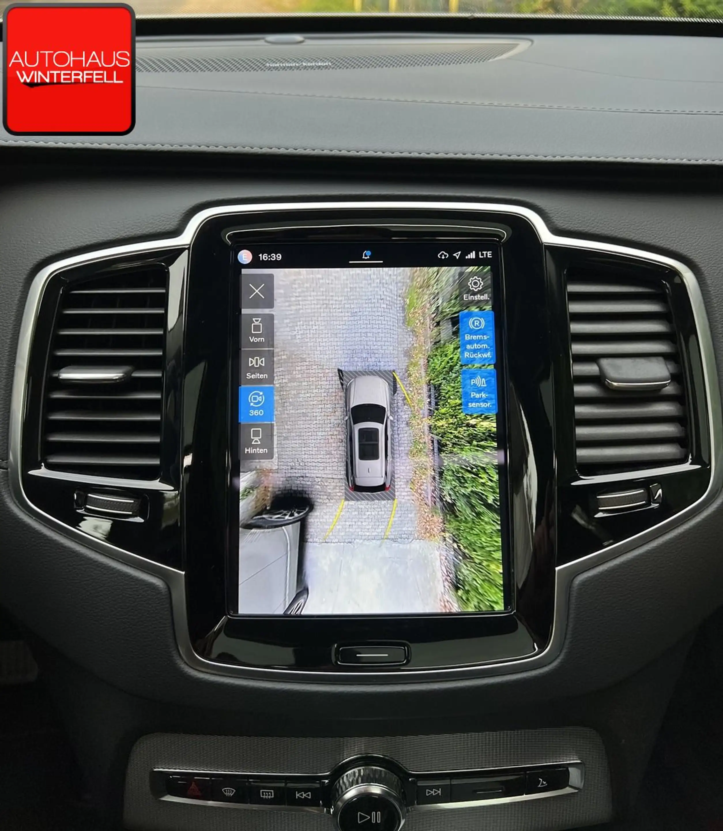 Volvo XC90 B5 D AWD PLUS BRIGHT 7SITZ+PANO+AHK+STANDHE — photo 13