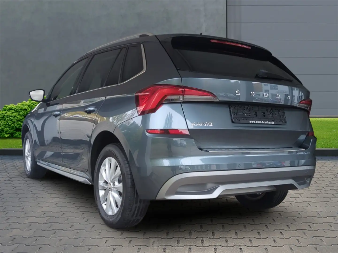 Skoda Kamiq Style+Alufelgen+Anhängerkupplung+Klimaautomatik+LE Grau - 2