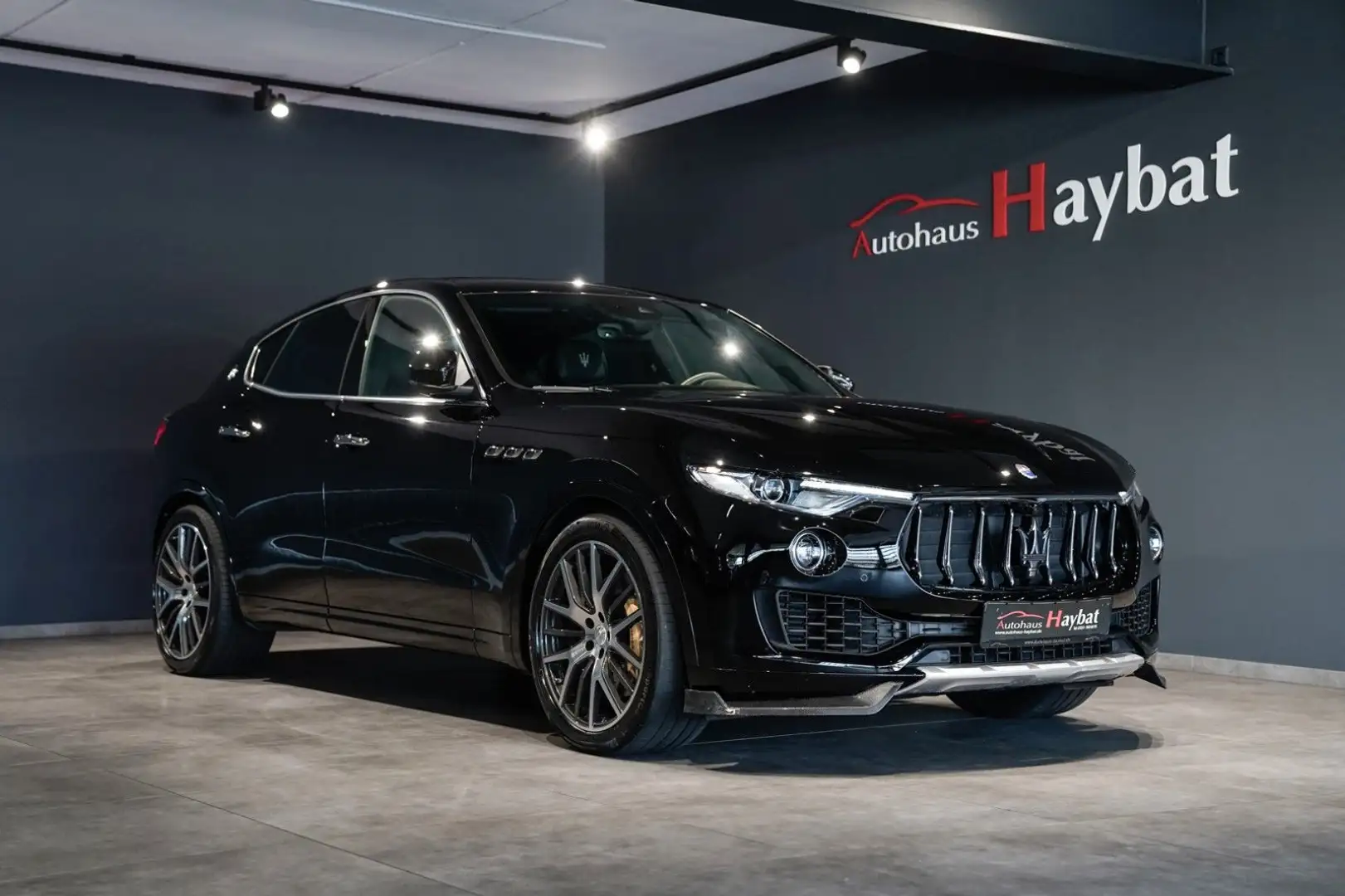 Maserati Levante SQ4 Zegna Pano-360°-ACC-AHK-21 Schwarz - 1