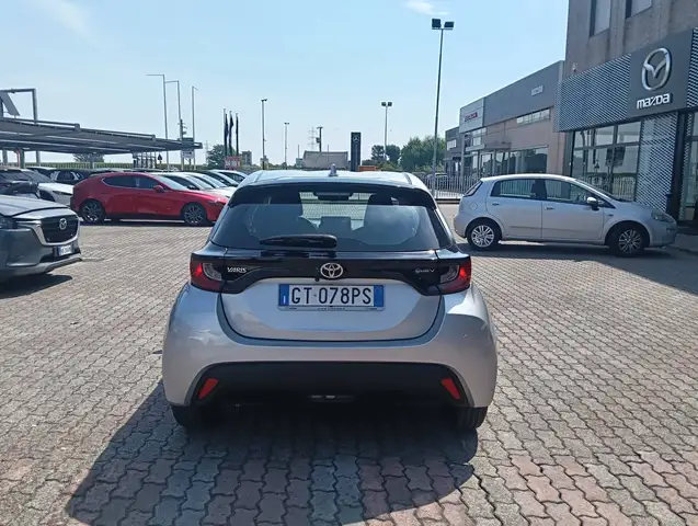 Toyota Yaris view 6