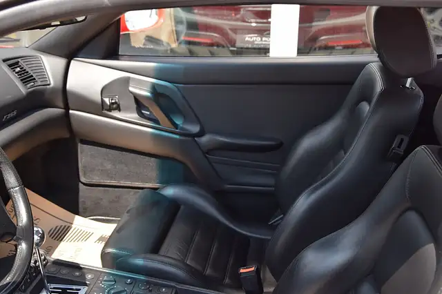 Ferrari F355 view 5