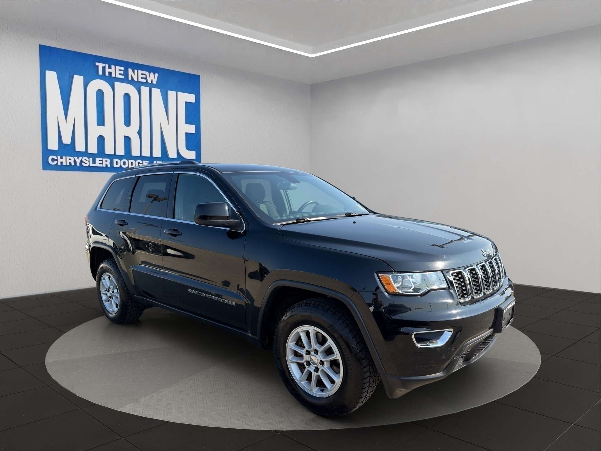 Black 2019 Jeep Grand Cherokee SUV / Crossover Four-Wheel Drive 8-Speed Automatic
