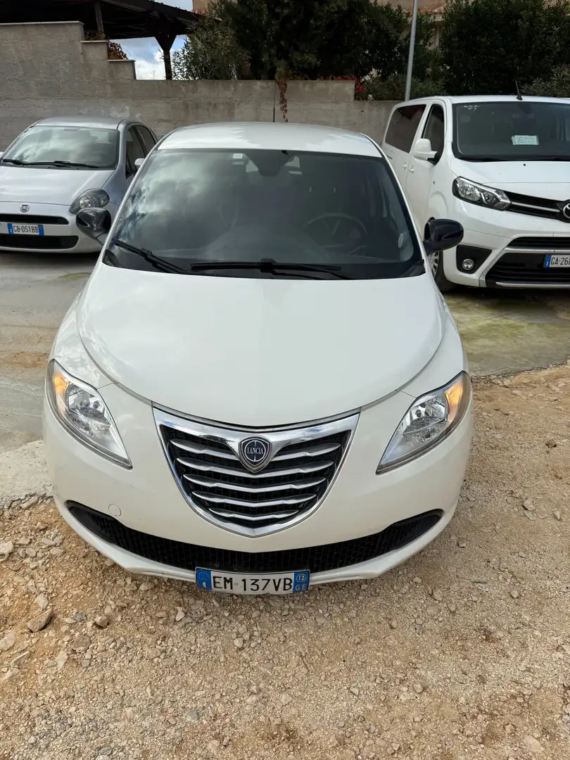 Lancia Ypsilon 1.2 8v Gold 69cv Beige - 2