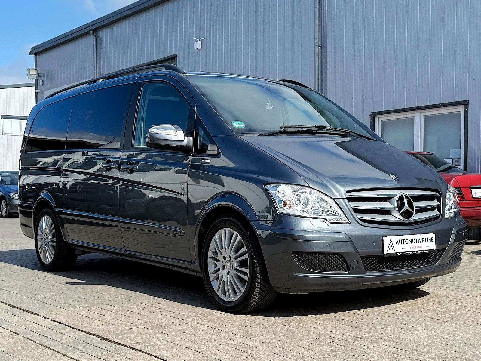 Second hand Mercedes Benz Viano 