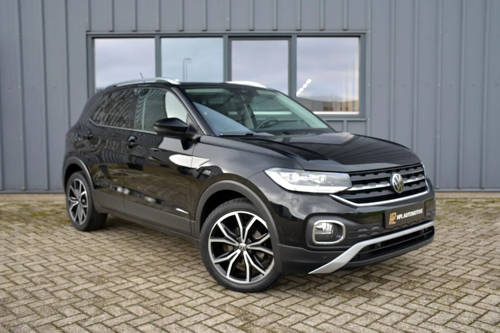 Volkswagen T-Cross 1.0 TSI Life Business Schwarz - 2