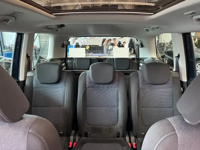 Volkswagen Sharan view 11