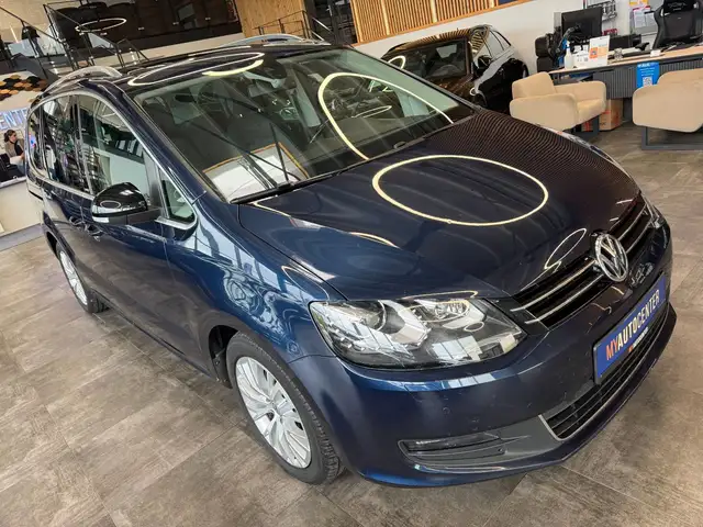 Volkswagen Sharan view 3