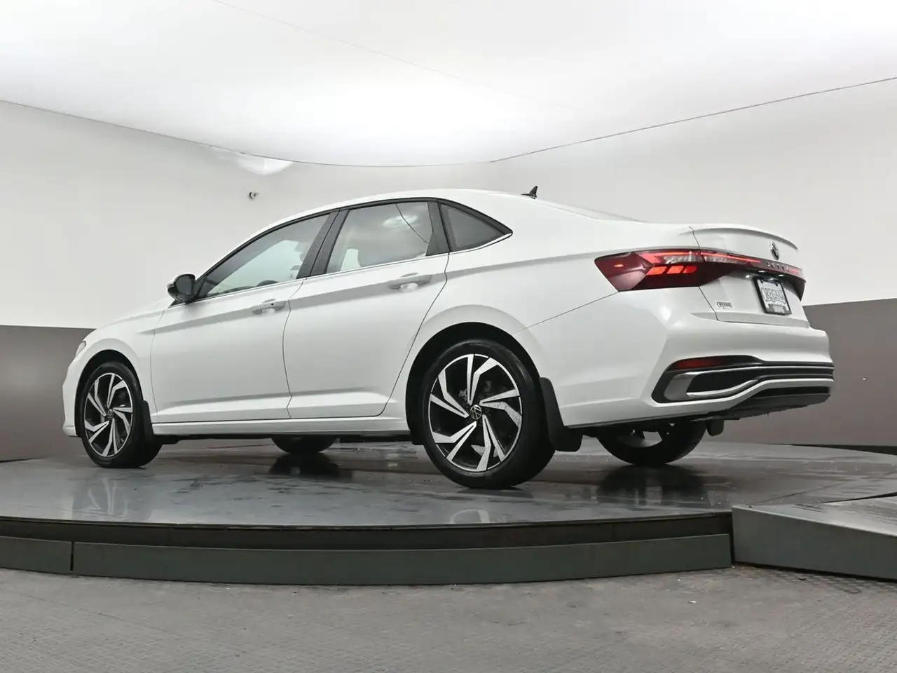 Volkswagen Jetta снимка Volkswagen Jetta