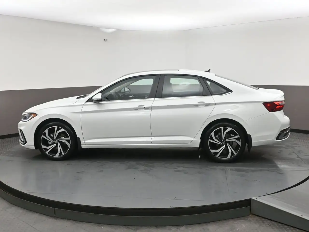 Volkswagen Jetta снимка Volkswagen Jetta