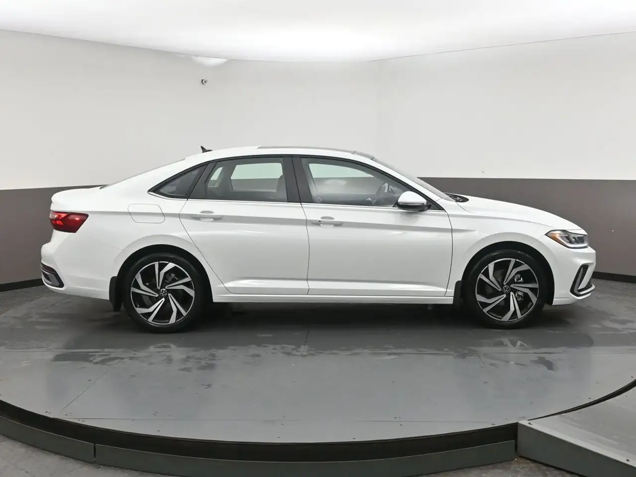 Volkswagen Jetta снимка Volkswagen Jetta