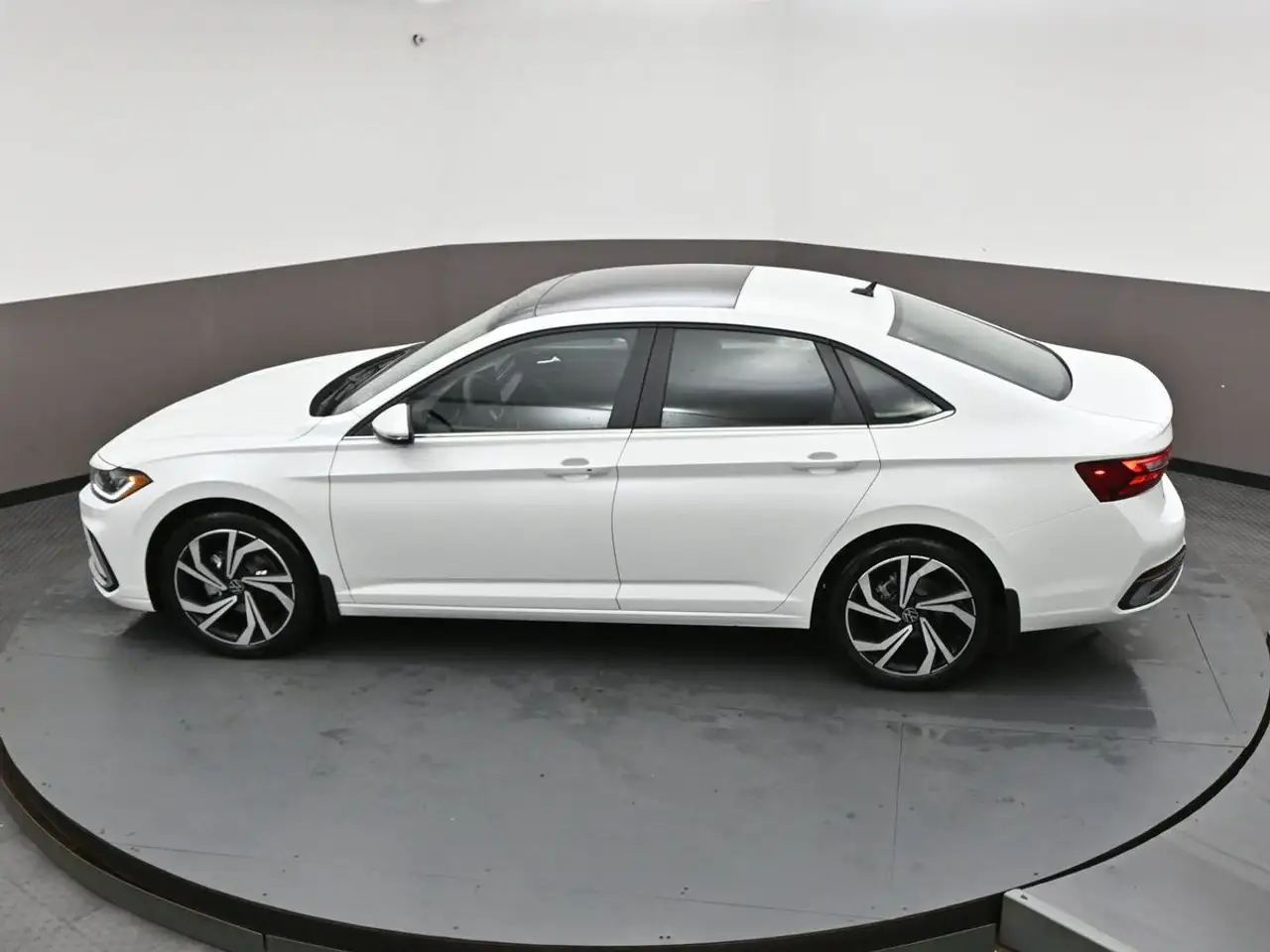 Volkswagen Jetta снимка Volkswagen Jetta