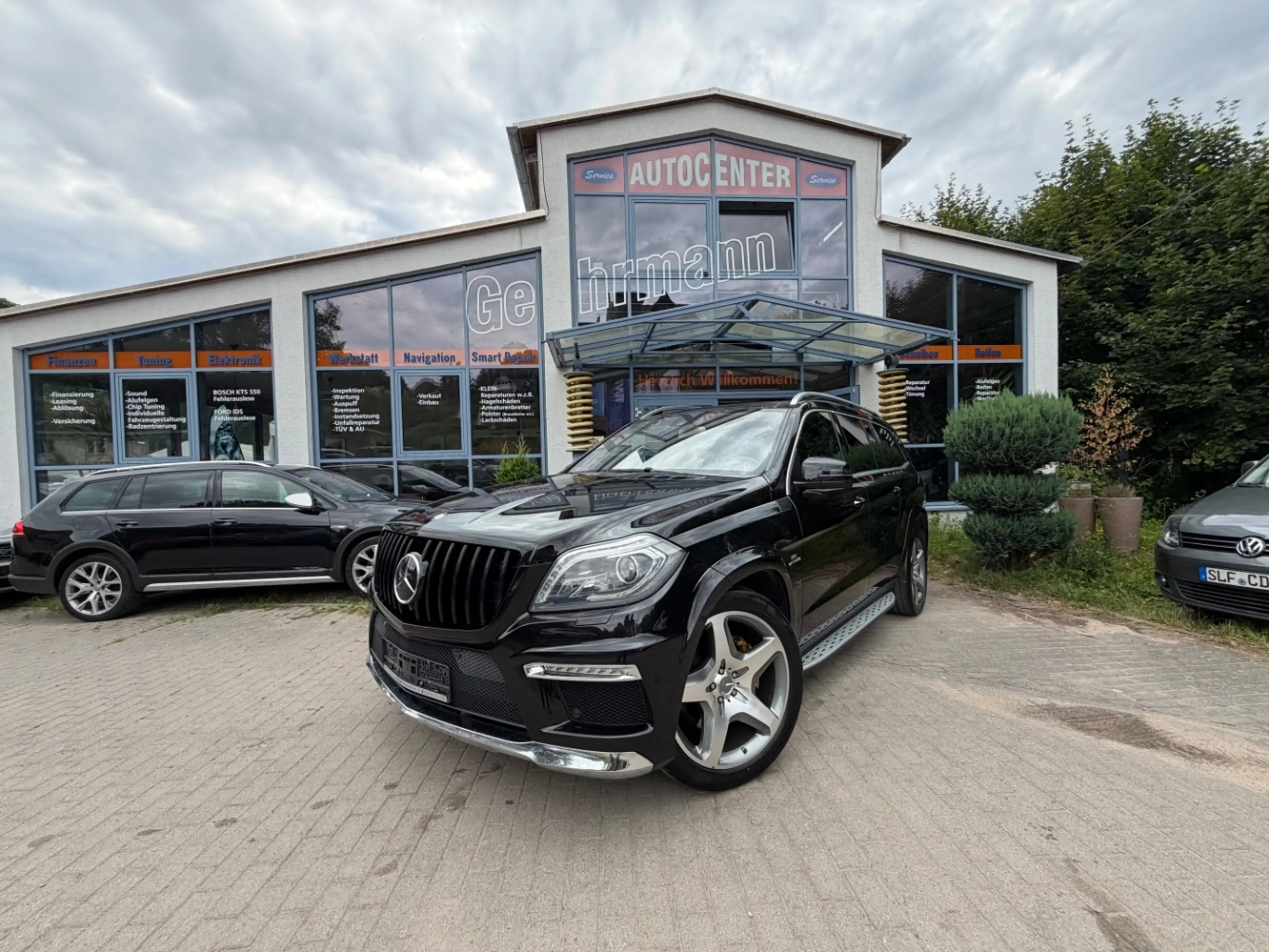 Mercedes-Benz GL 500 4 matic AMG AHK 7 Sitzer Massagesitze