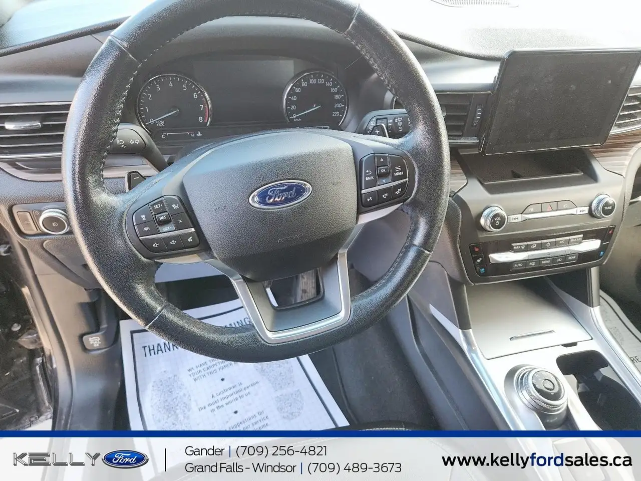 Ford Explorer снимка Ford Explorer