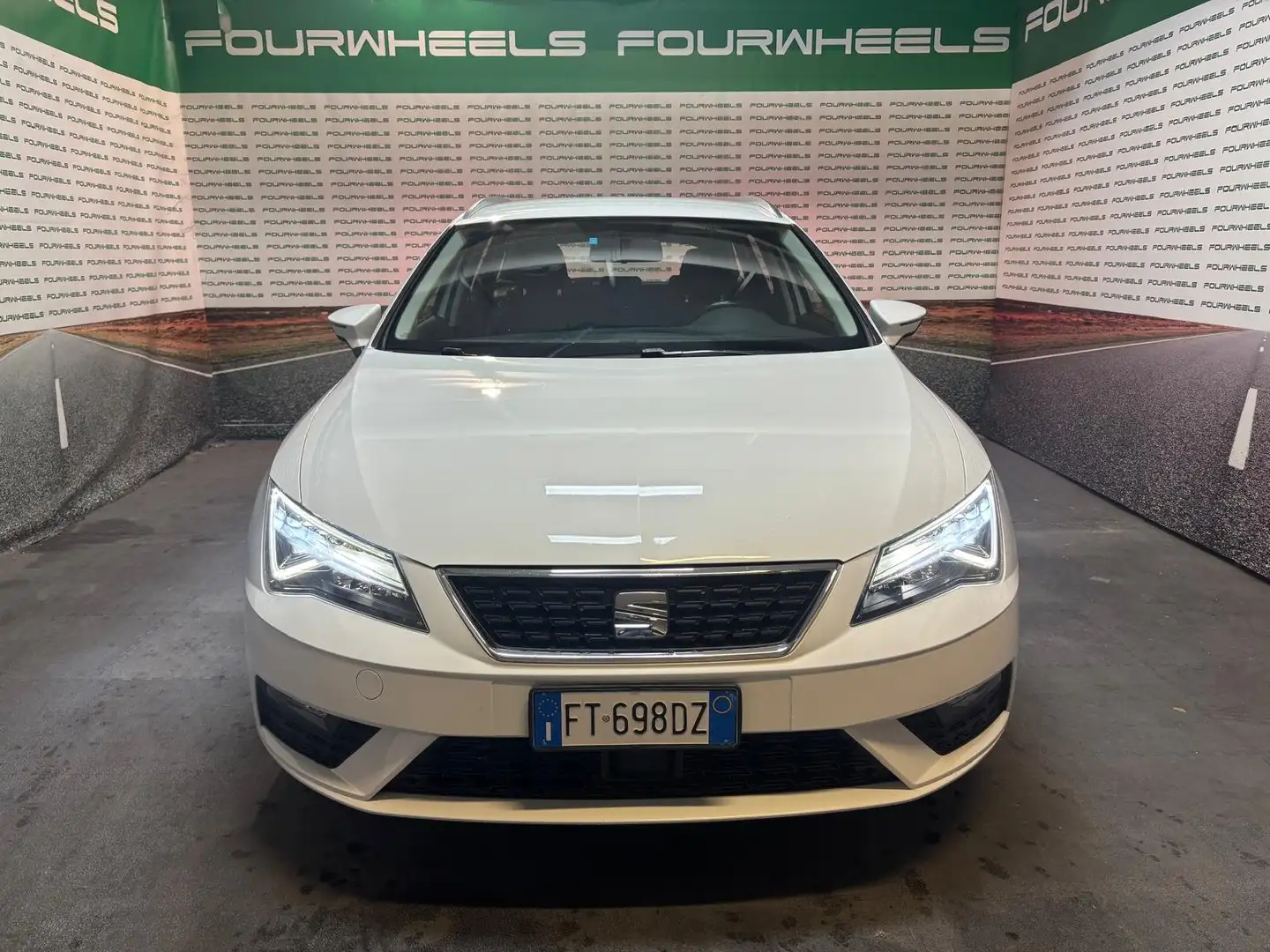 SEAT Leon Leon III 2017 ST 1.6 tdi Business 115cv dsg my19 Bianco - 1