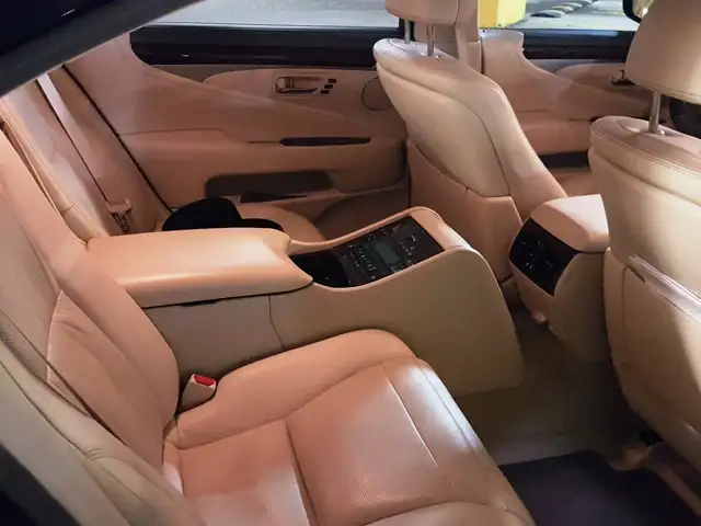 Lexus LS 600h L 2013 — photo 8