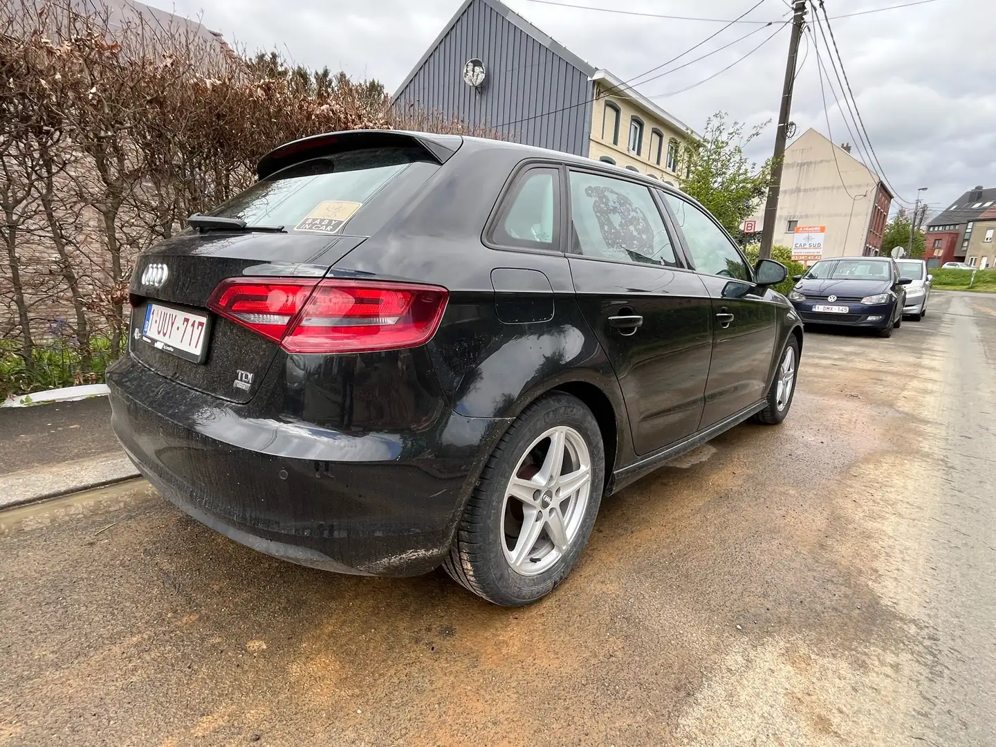 Audi A3 1.6 TDi ultra Attraction Noir - 2