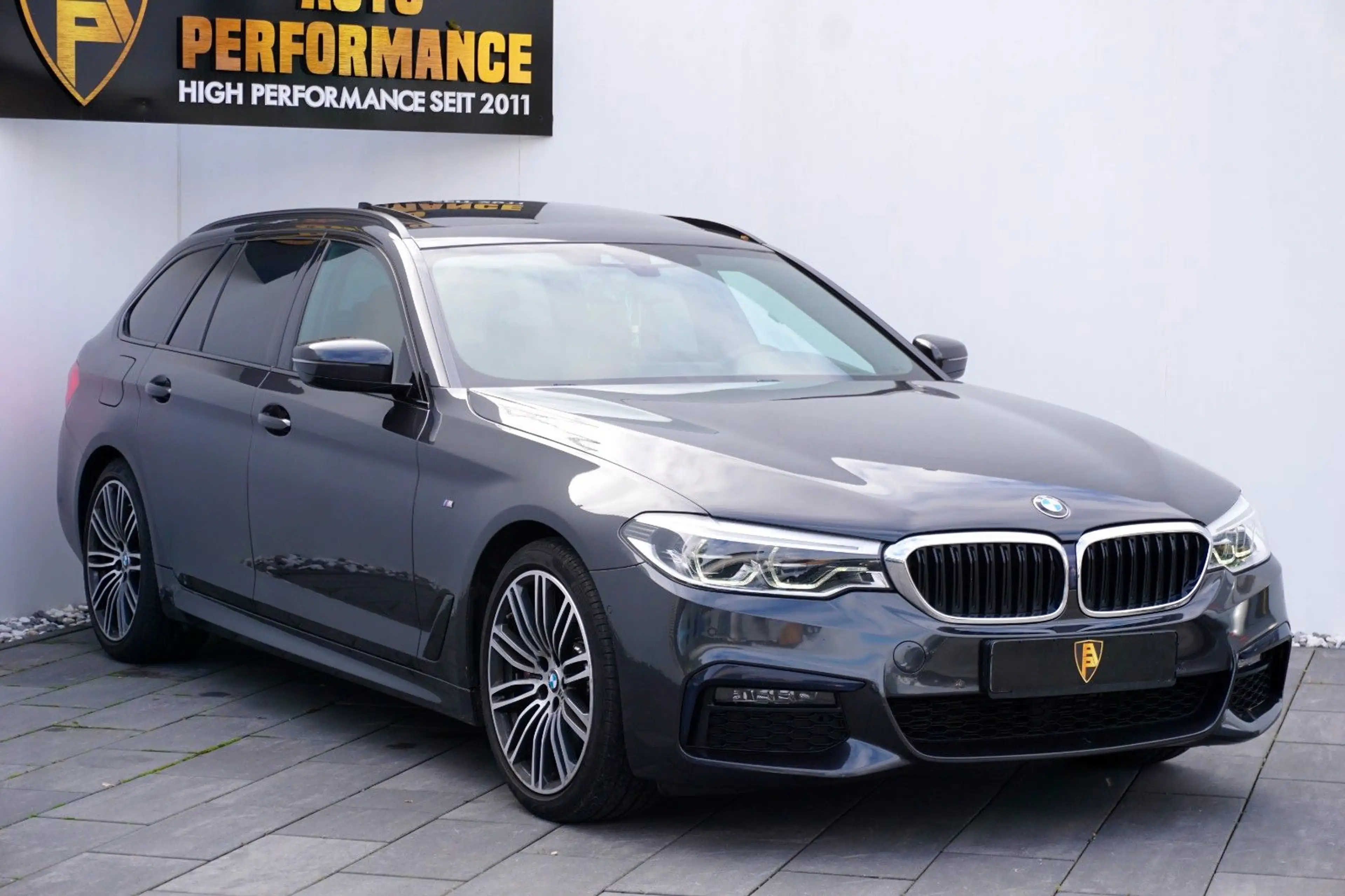 BMW 530 d Touring M Sport|Pano|HUD|Leder|KAM|LED|Keyl — photo 3