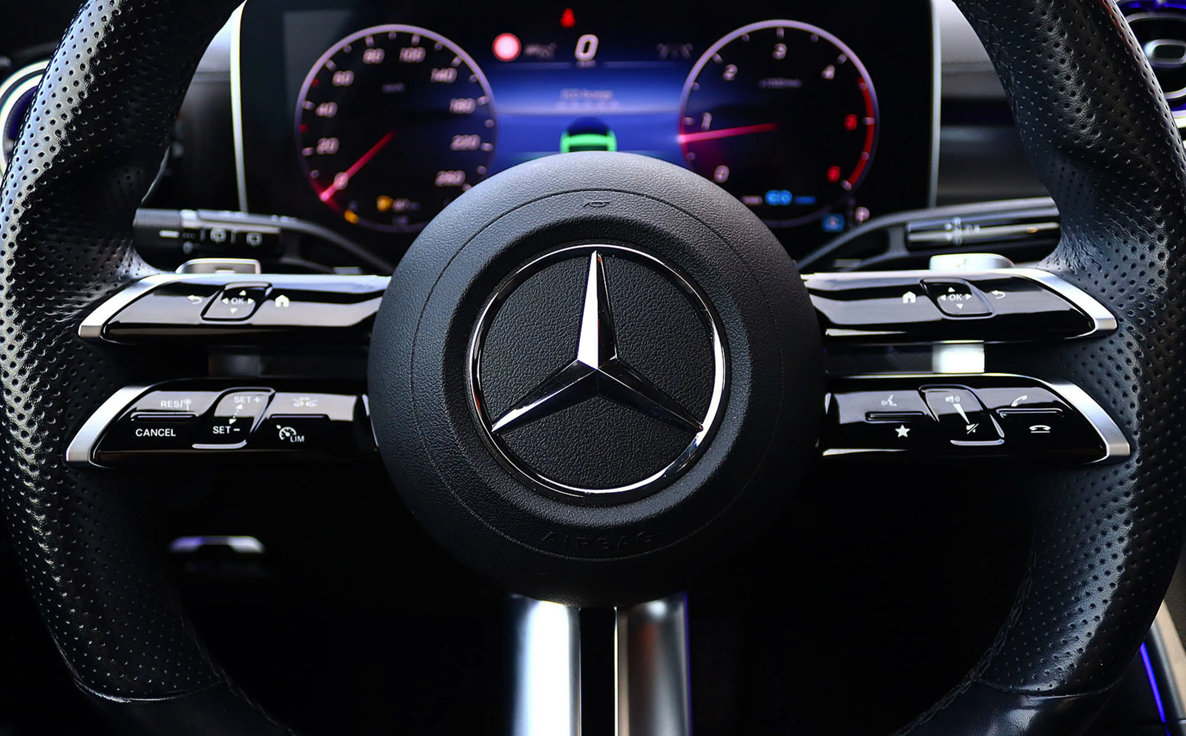 Mercedes-Benz C 220 d T 3x AMG DISTRONIC+PANO+KAMERA+HEADUP — photo 19