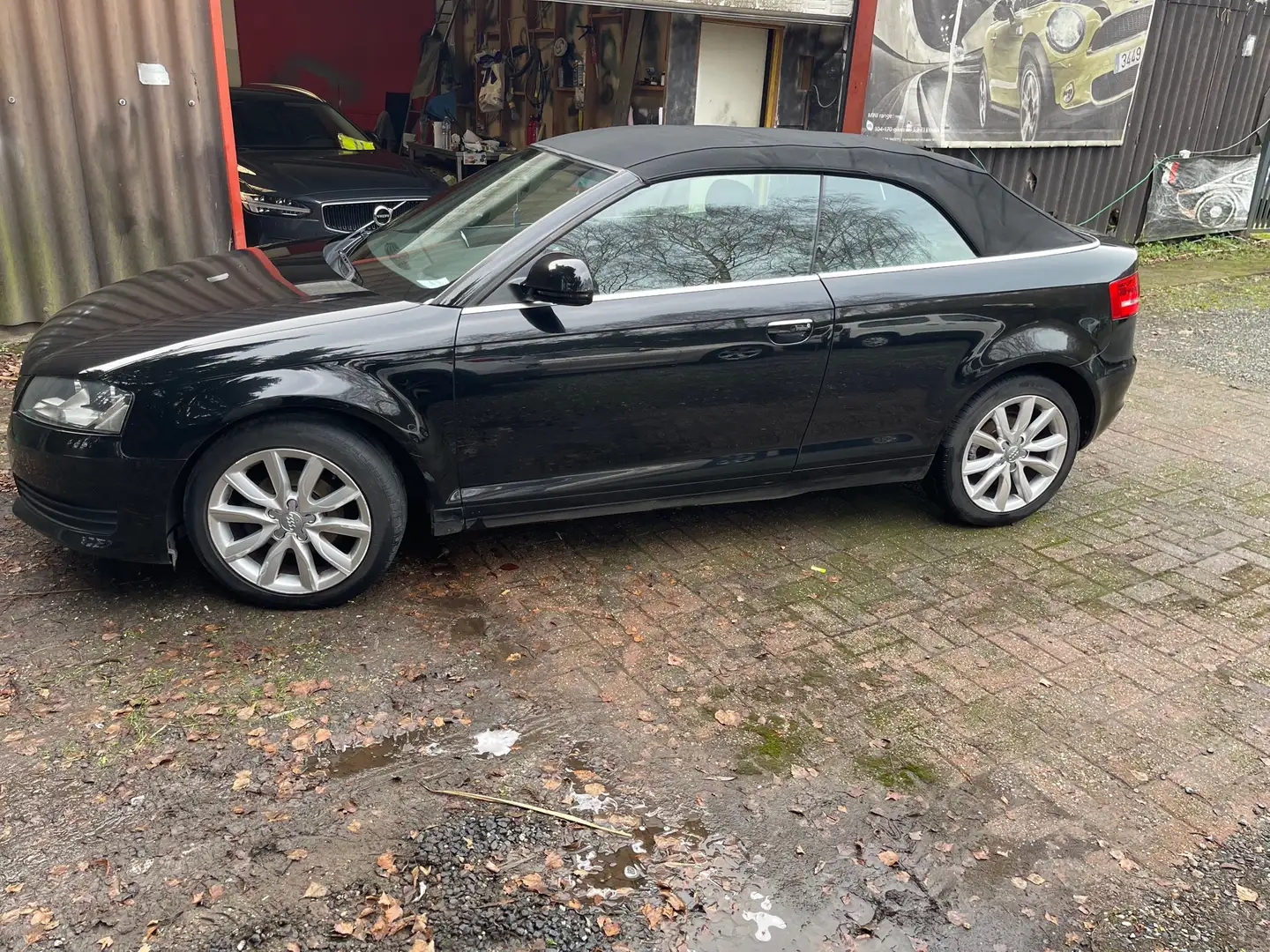 Audi A3 1.6i Ambiente Noir - 2