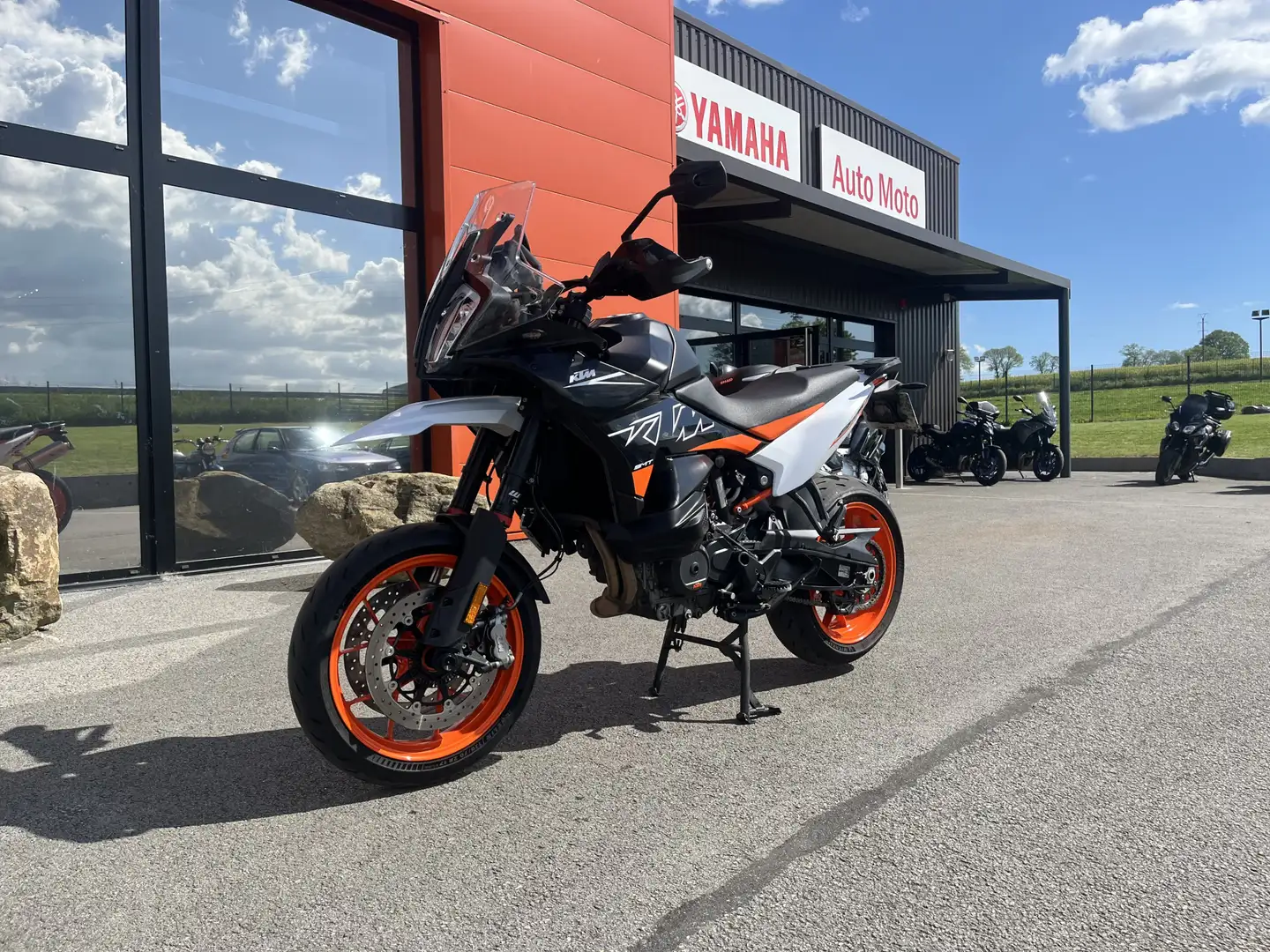 KTM 890 Adventure - 1