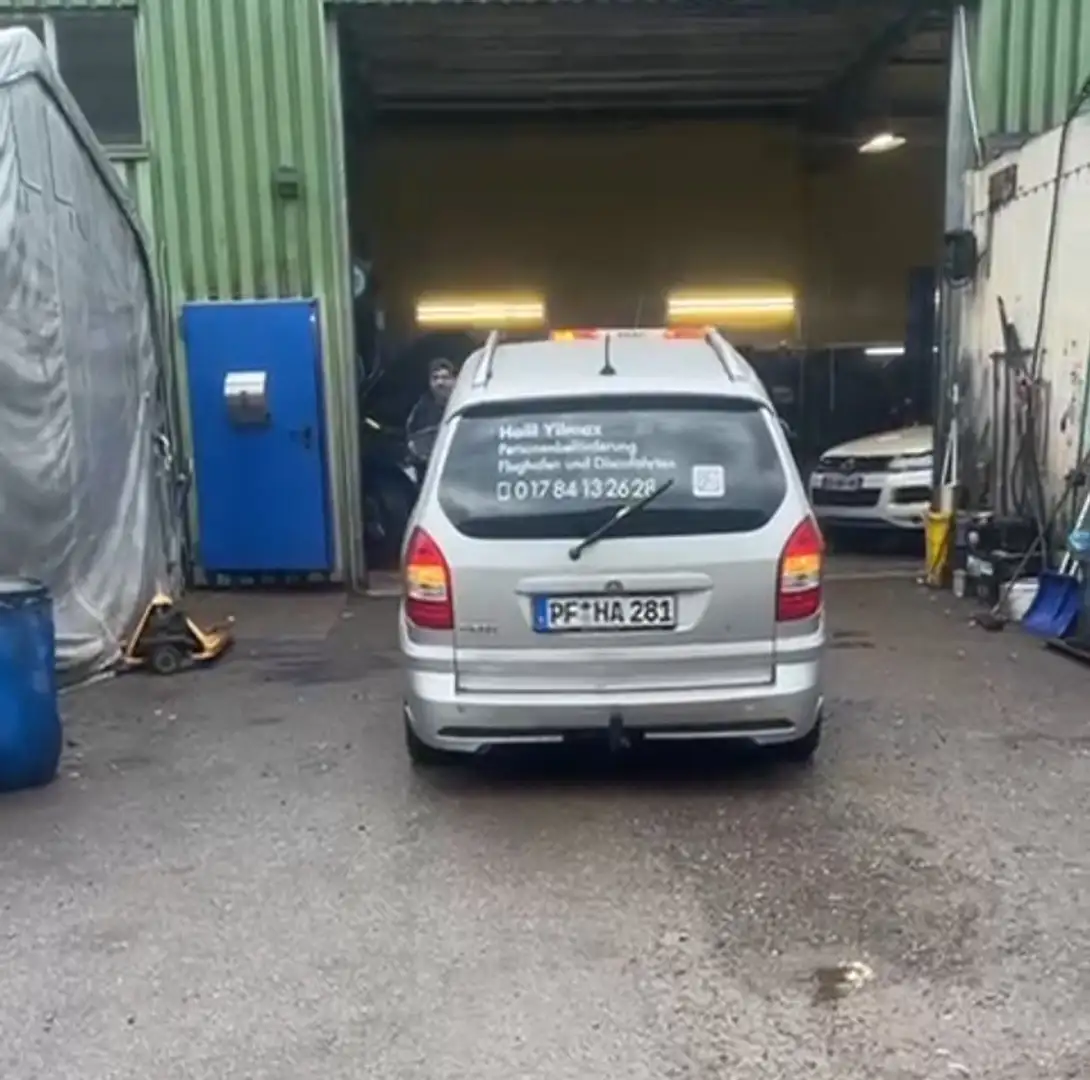 Opel Zafira 2.2 DTI Edition - 1