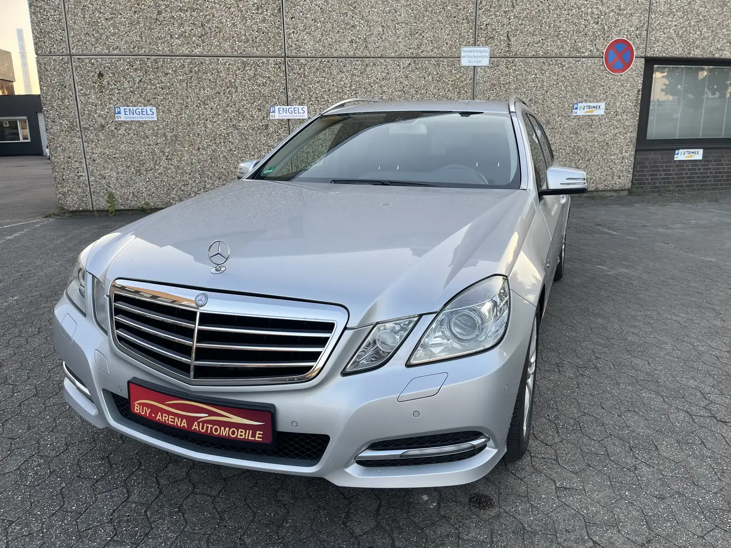 Mercedes-Benz E 200 CGI Avantgarde BlueEfficiency Automa. Top Gepflegt Сірий - 1