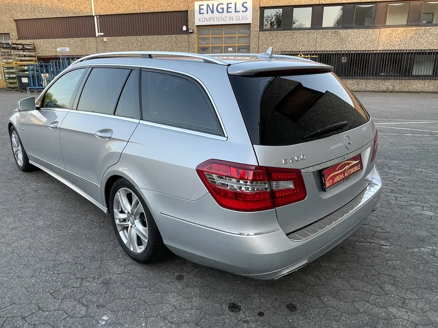 Mercedes-Benz E 200 CGI Avantgarde BlueEfficiency Automa. Top Gepflegt Сірий - 2
