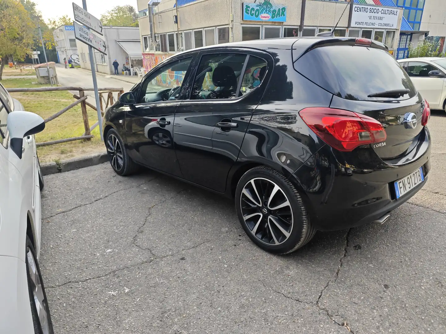 Opel Corsa 5p 1.4 sport Titanium miGpl 90cv - 1