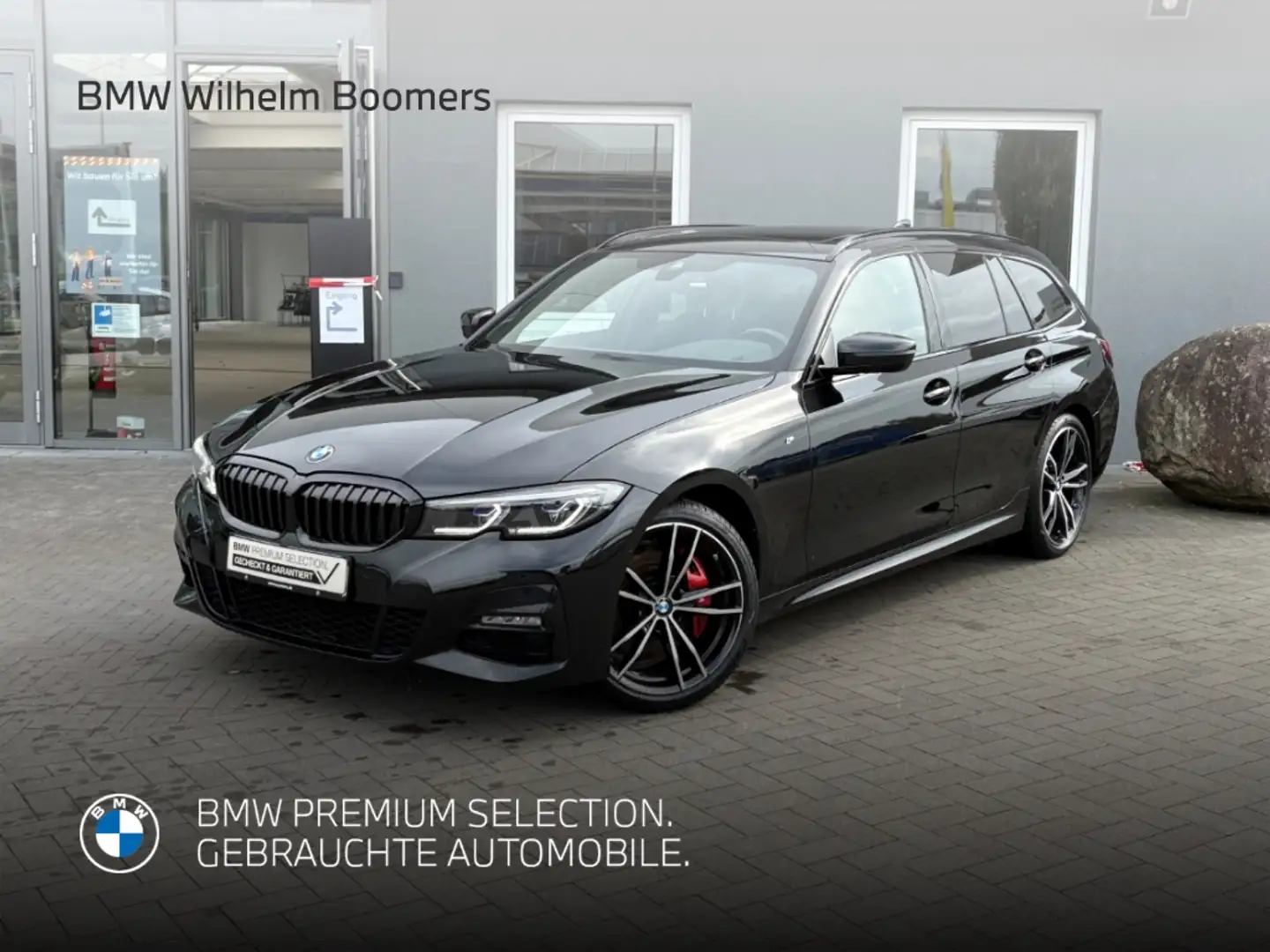 BMW 330 d Touring M Sport Laser AHK Pano Schwarz - 1