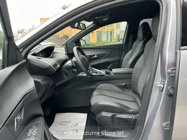 Peugeot 3008 view 10