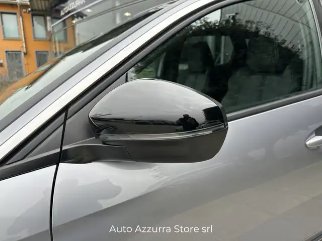Peugeot 3008 view 7