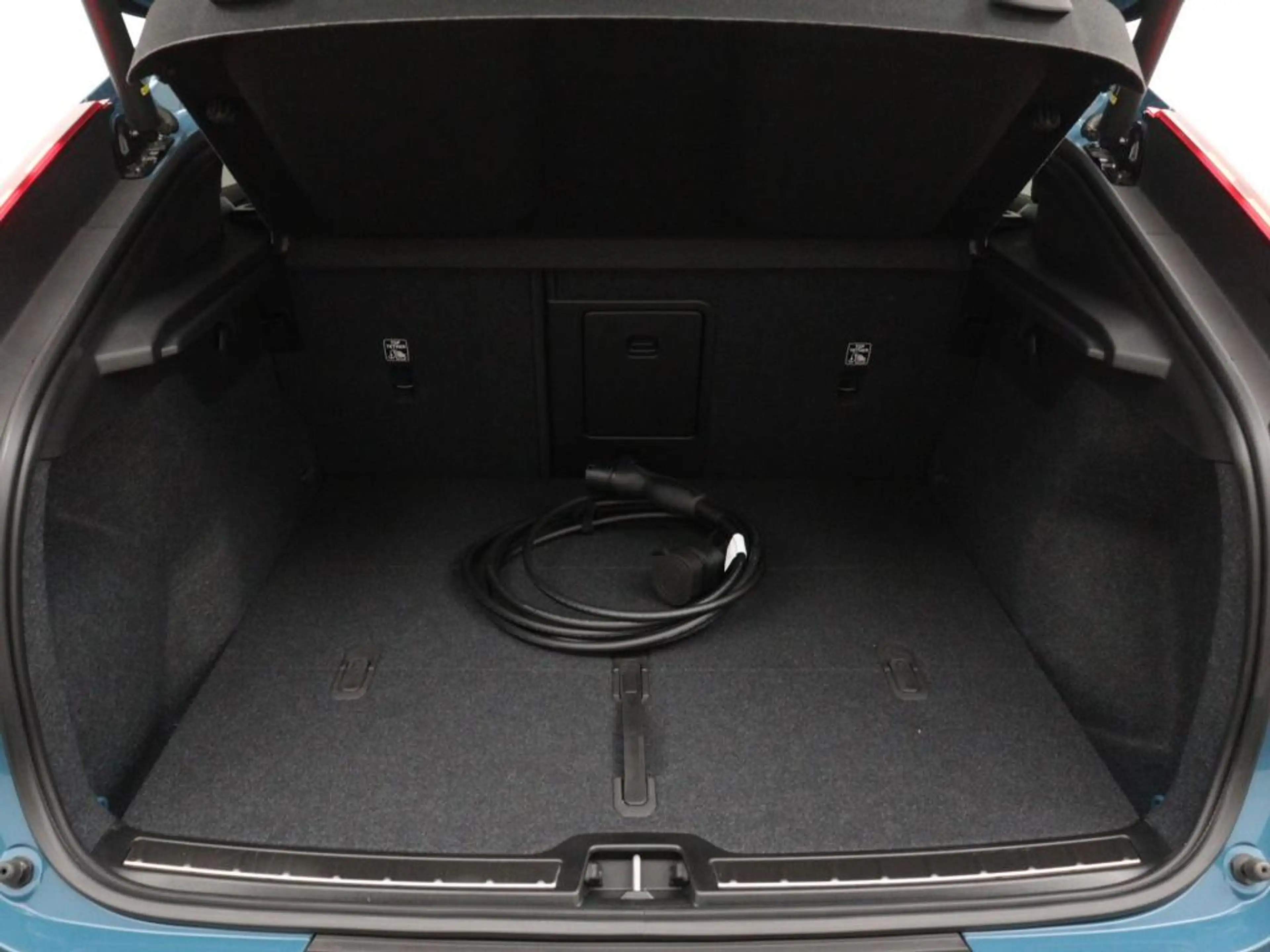 Volvo C40 Extended Plus 82 kWh | Adaptive cruise | Trekhaak — photo 6