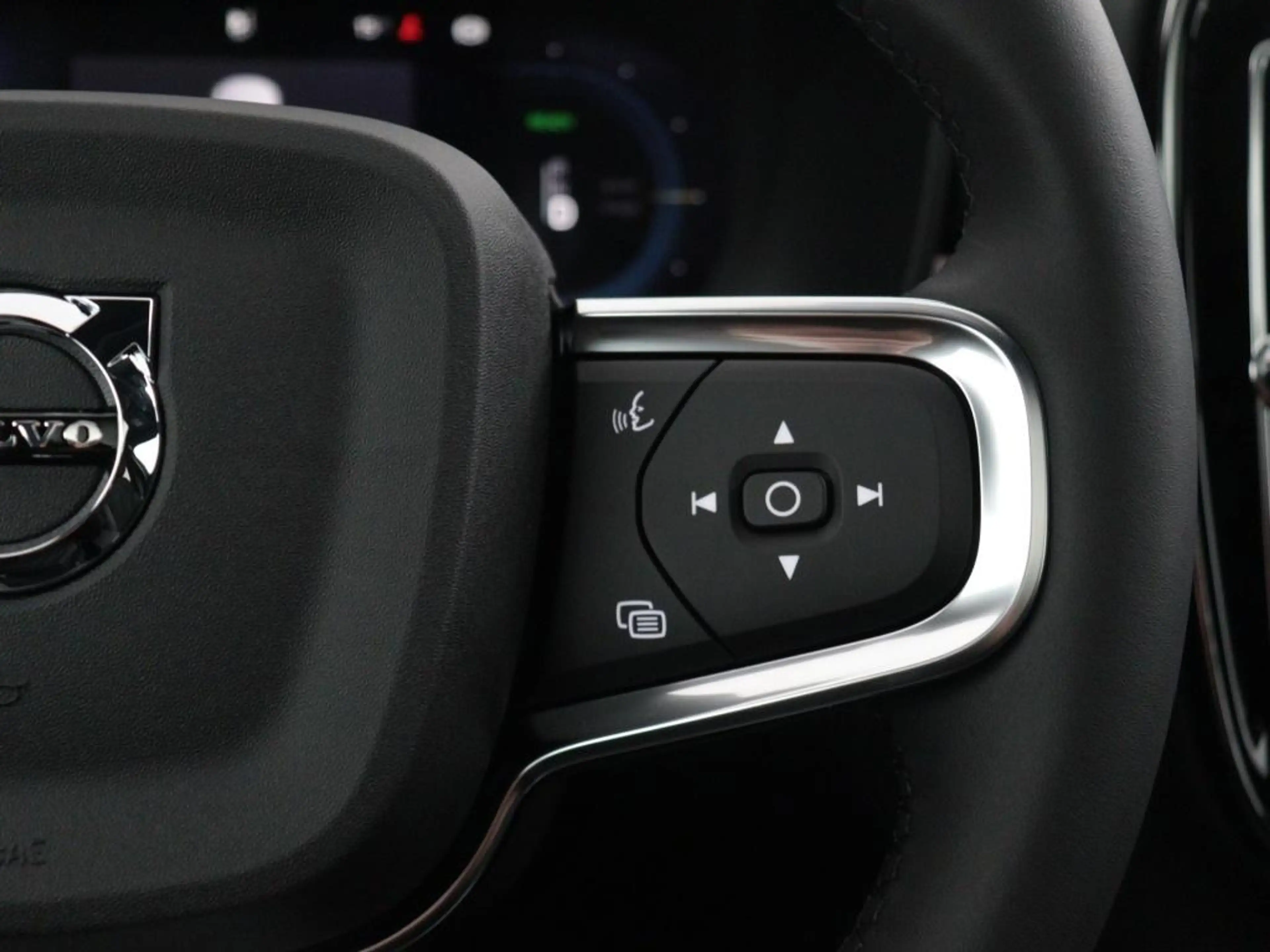 Volvo C40 Extended Plus 82 kWh | Adaptive cruise | Trekhaak — photo 15