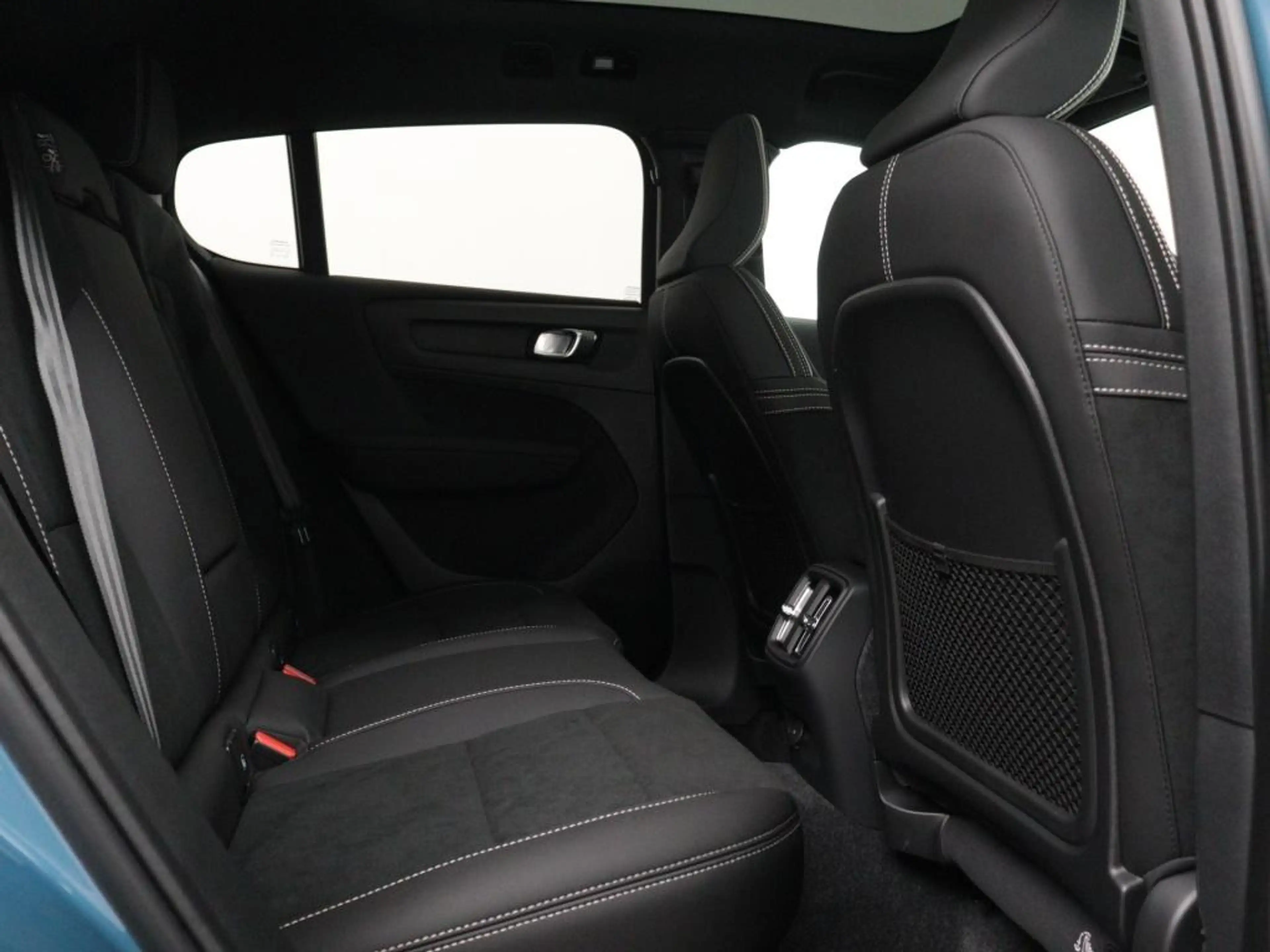 Volvo C40 Extended Plus 82 kWh | Adaptive cruise | Trekhaak — photo 5