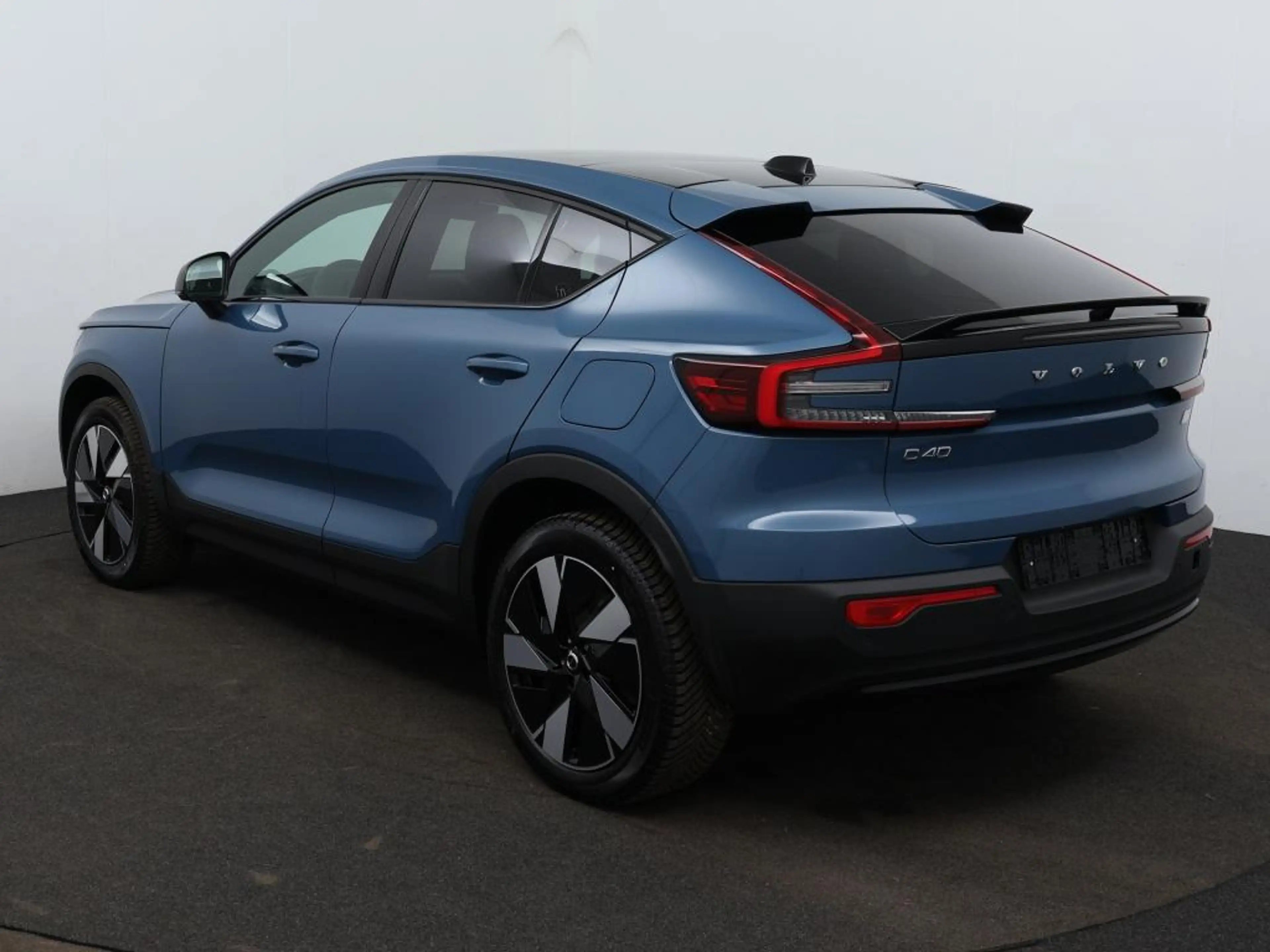 Volvo C40 Extended Plus 82 kWh | Adaptive cruise | Trekhaak — photo 3