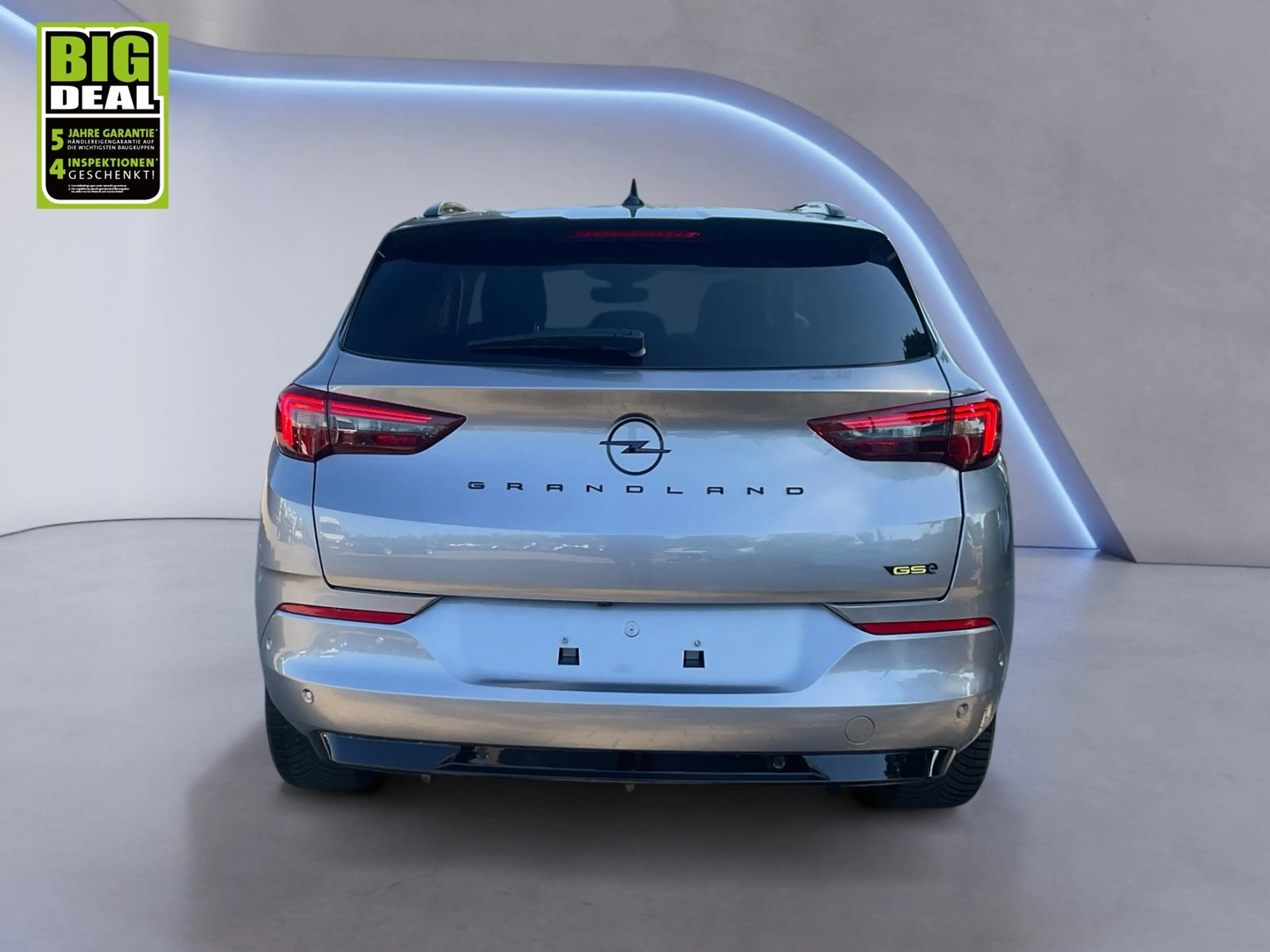 Opel Grandland 1.6 GSE Plug in Hybrid SOH: 99% Navi — photo 5