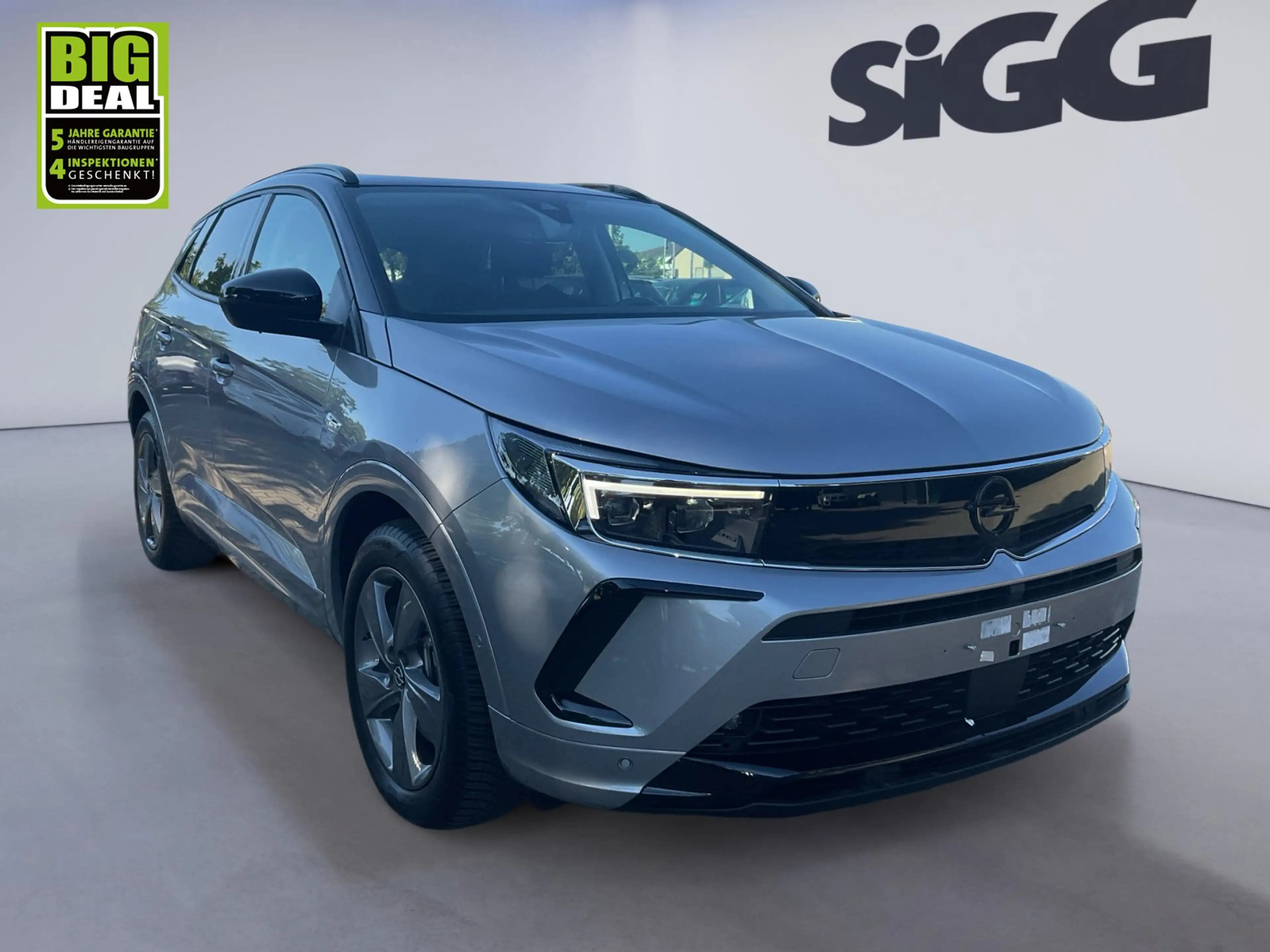Opel Grandland 1.6 GSE Plug in Hybrid SOH: 99% Navi — photo 9