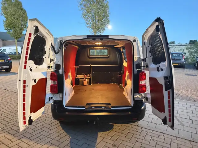 Citroen Jumpy view 29