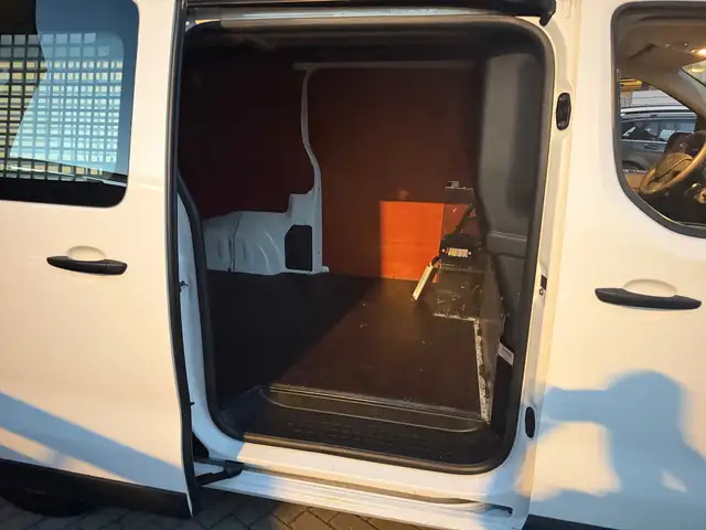 Citroen Jumpy view 24
