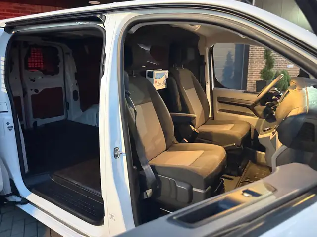 Citroen Jumpy view 19