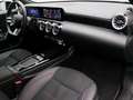 Mercedes-Benz A 250 e AMG Line / Achteruitrijcamera / Trekhaak / Panar Noir - thumbnail 17