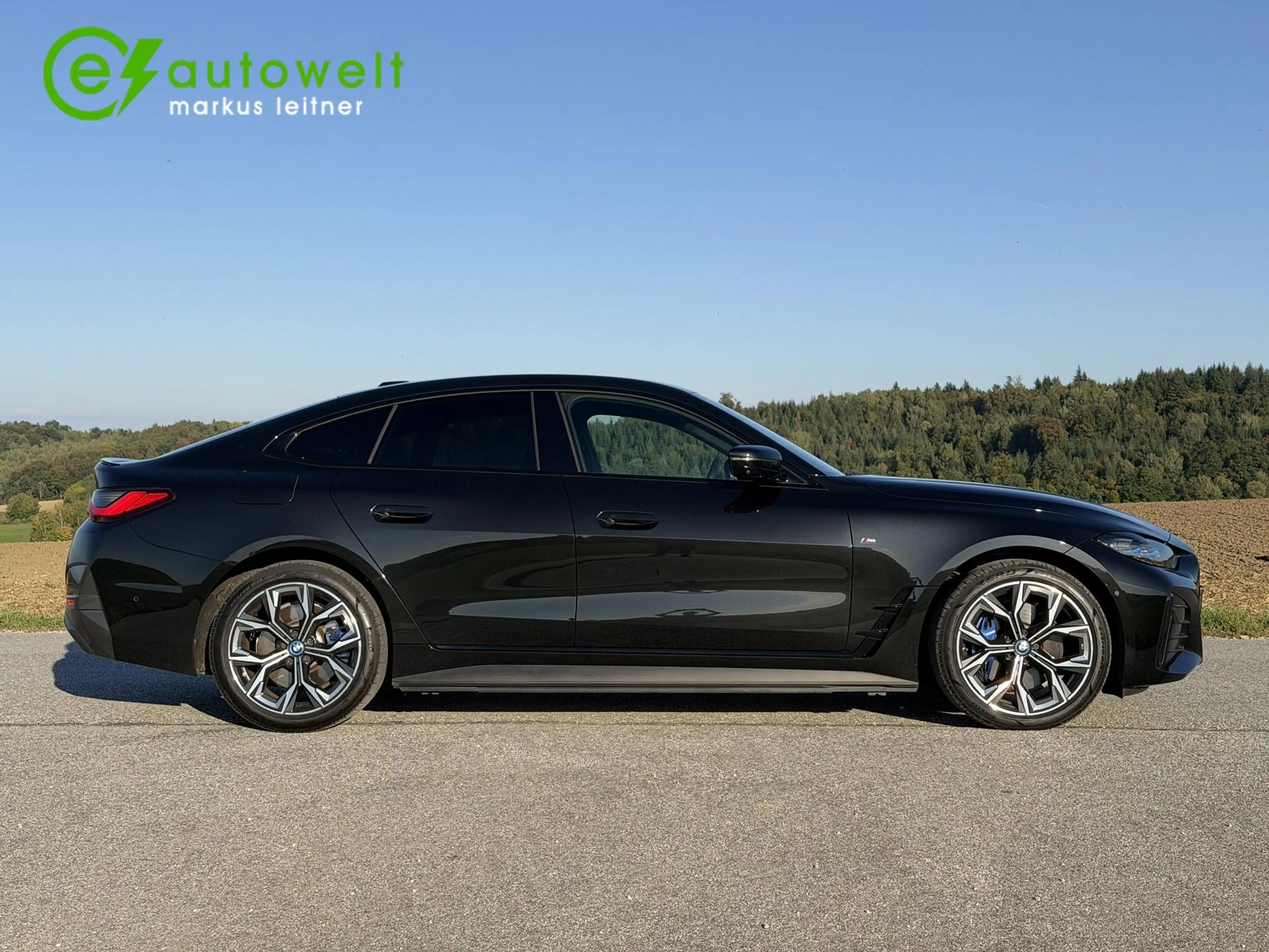 BMW i4 eDrive40 M Sport Pro DA HeadUp PA+ AHK Memory 360 — photo 3
