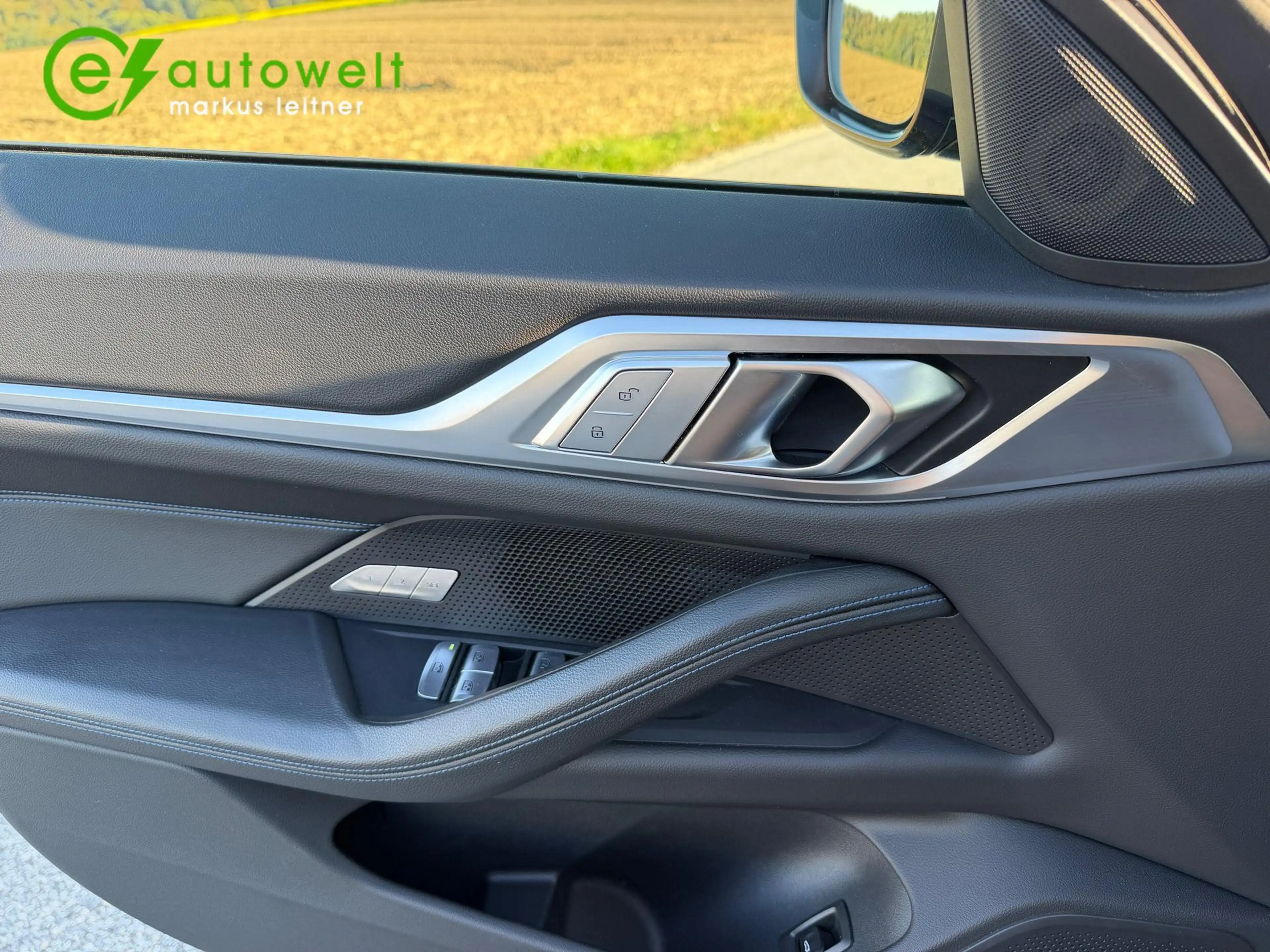 BMW i4 eDrive40 M Sport Pro DA HeadUp PA+ AHK Memory 360 — photo 15