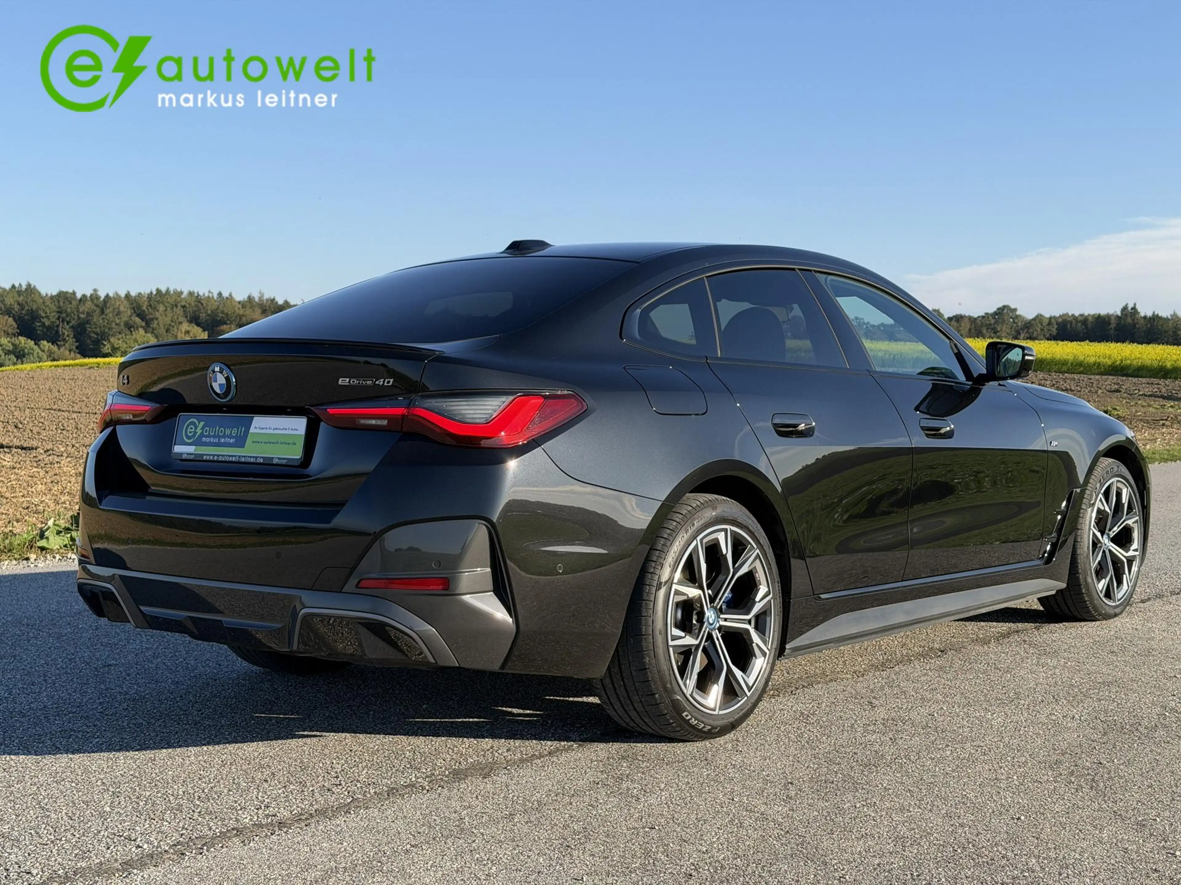 BMW i4 eDrive40 M Sport Pro DA HeadUp PA+ AHK Memory 360 — photo 4