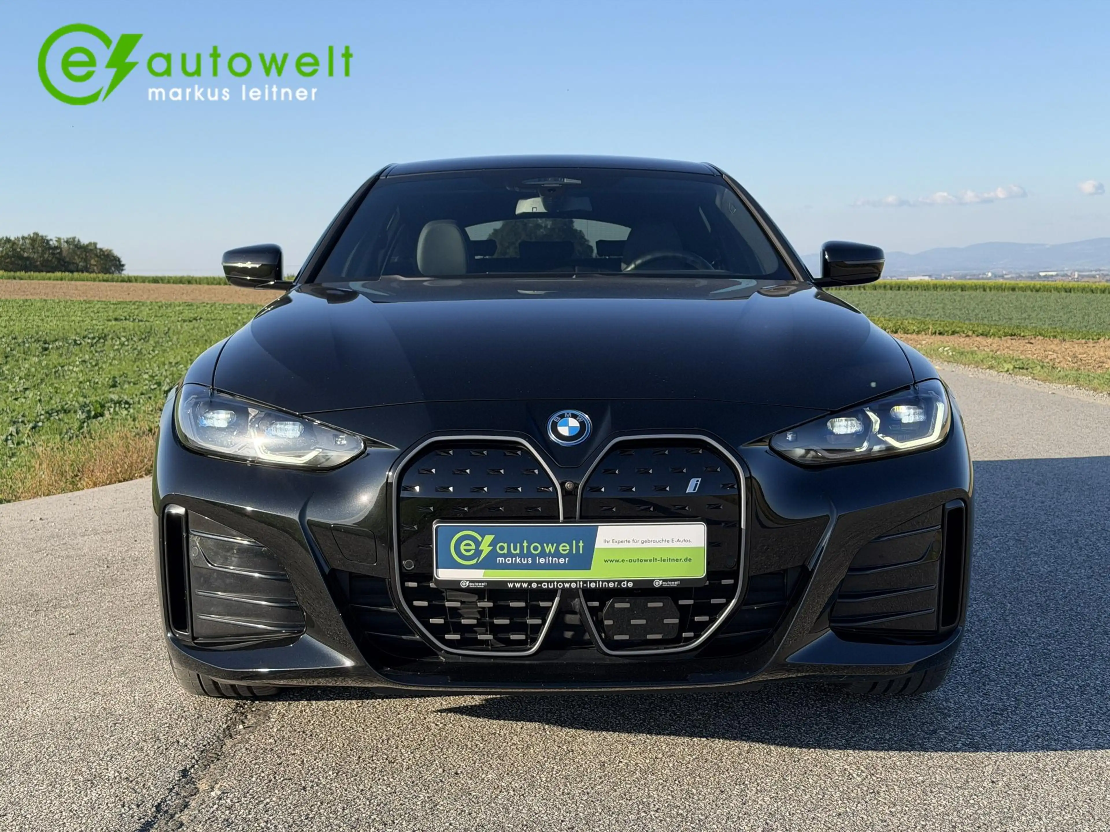 BMW i4 eDrive40 M Sport Pro DA HeadUp PA+ AHK Memory 360 — photo 9