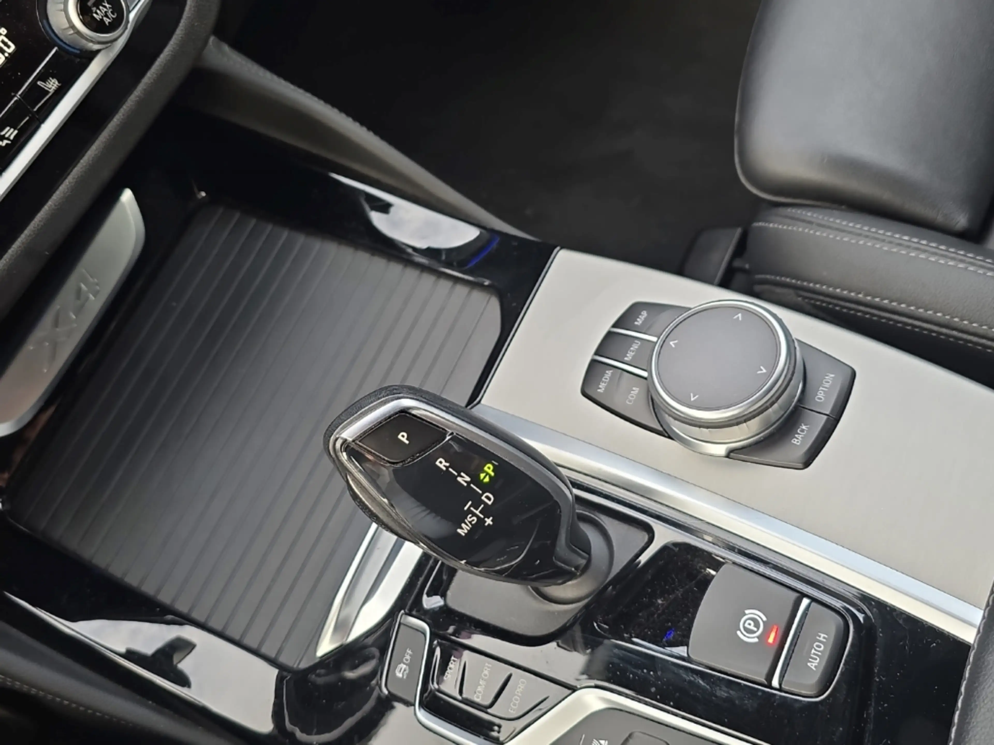BMW X4 20 d M Sport Park-Assistent Sportpaket HUD StandHZ — photo 13