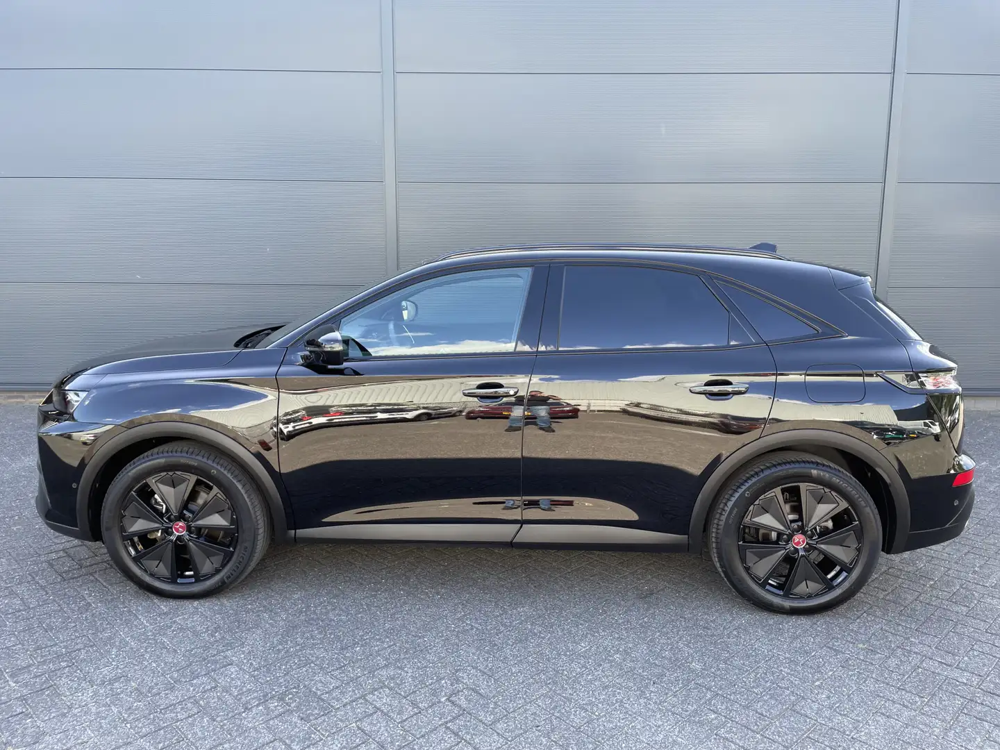 DS Automobiles DS 7 Crossback 300pk 4x4 Performance Line+ (Camera - Keyless Entr Zwart - 2